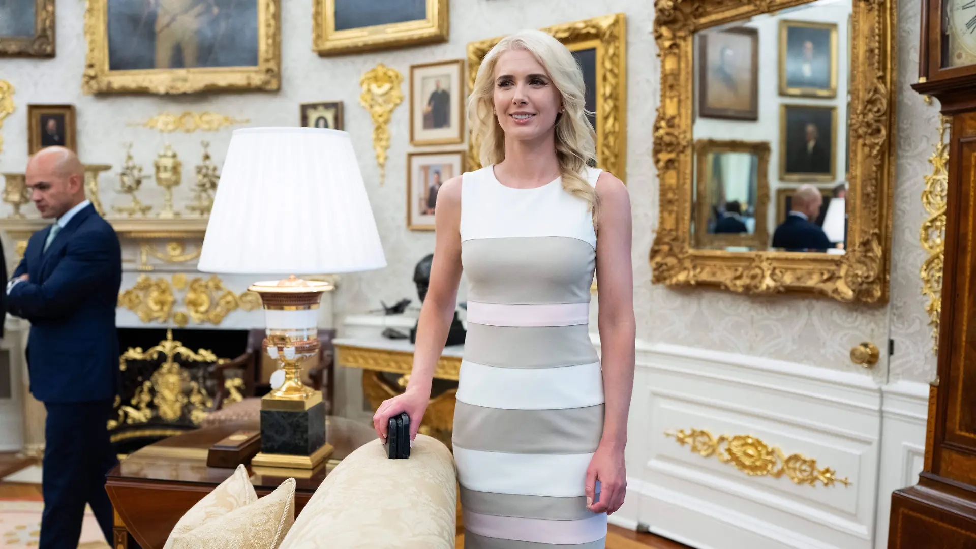 President Trump Announces Dulles Airport Redesign and Overhaul Natalie Harp, Executive Assistant to the President in the Oval Office of the White House in Washington, DC, USA on Wednesday, July 29, 2026. President Trump is expected to announce a redesign and overhaul of Dulles International Airport in Northern Virginia. Credit: Aaron Schwartz / Pool via CNP Washington District of Columbia United States PUBLICATIONxNOTxINxFRAxUK Copyright: xPool/ABACAx