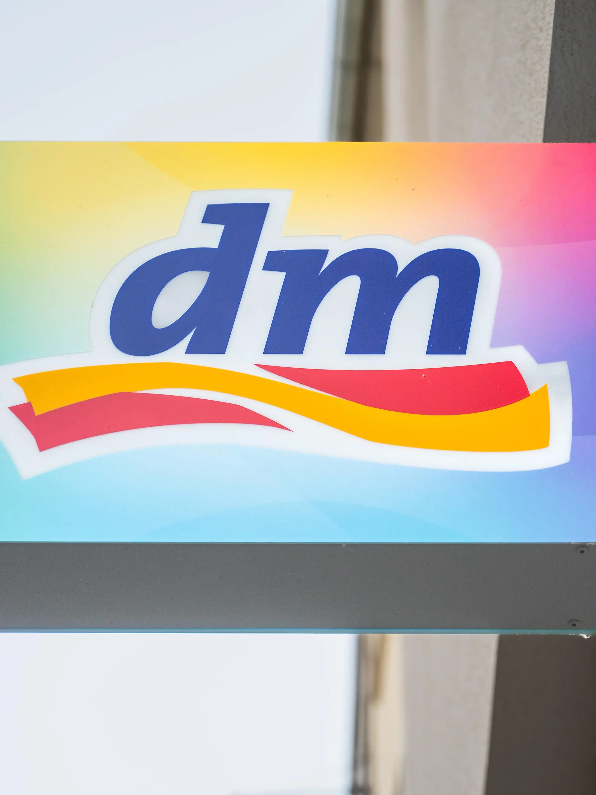 Der beliebte Drogeriemarkt dm führt eine neue Zahlungsart ein