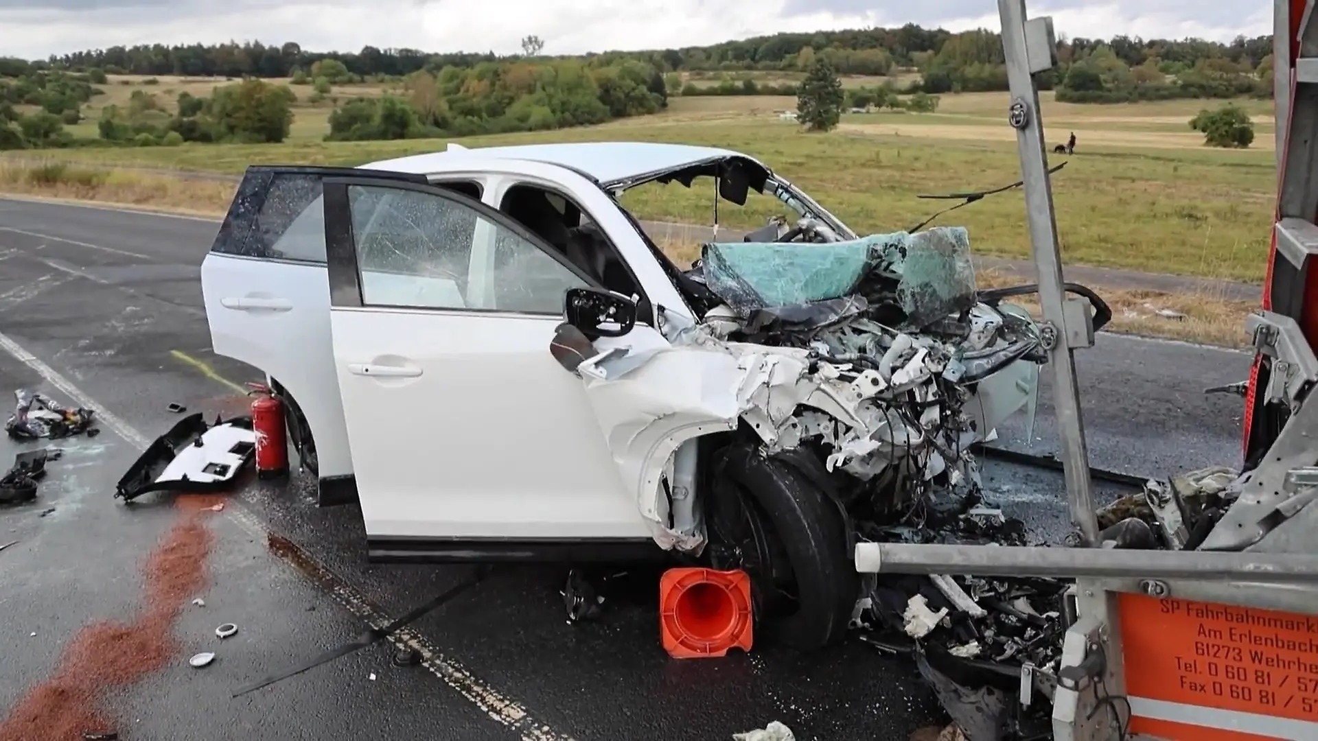 Zwei Teenager sterben bei Unfall in Hessen – Nikitas (†15) Vater unter Schock Freunde planen bewegenden Abschied
