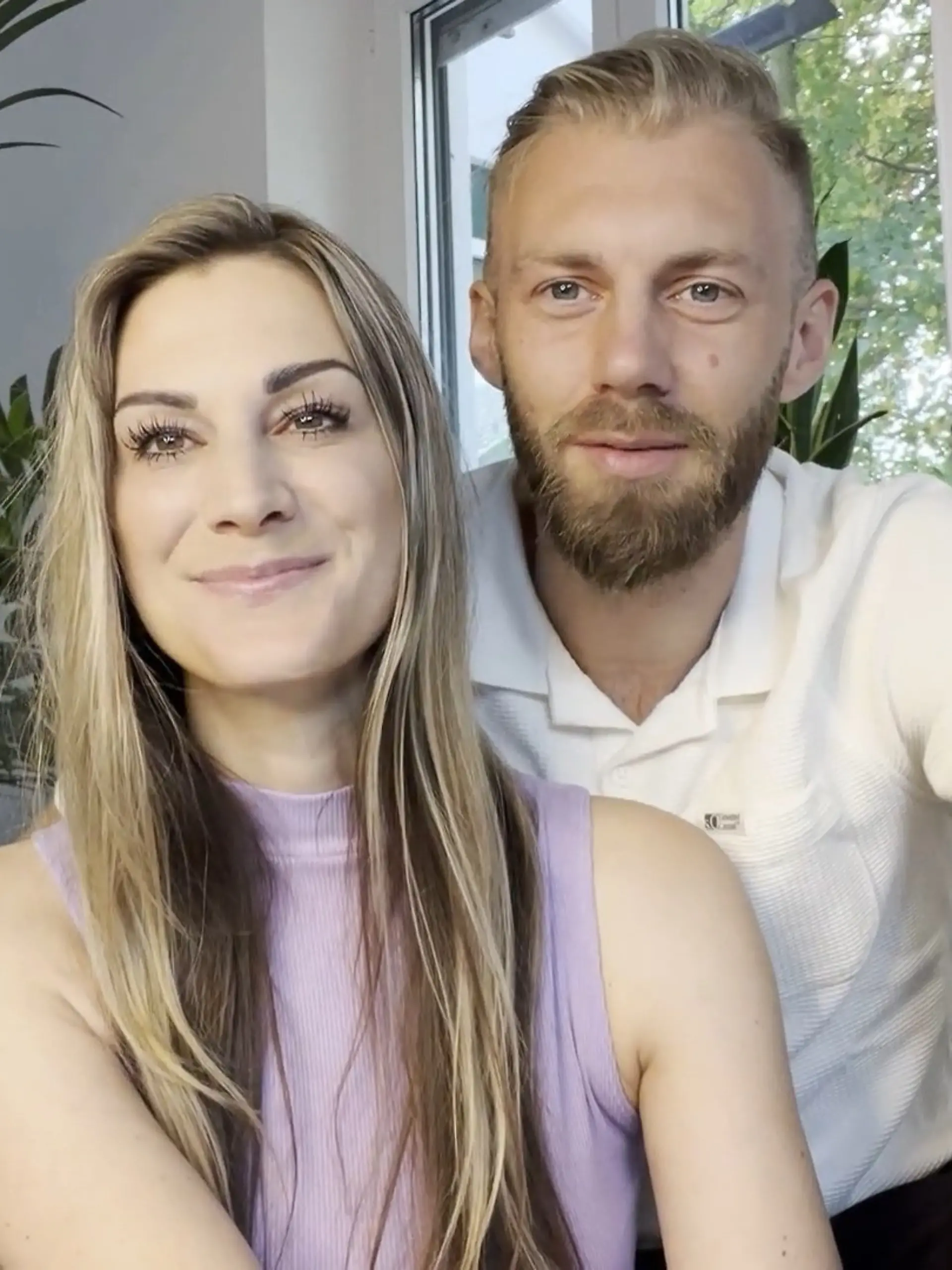 Sharon und Marius haben geheiratet. 