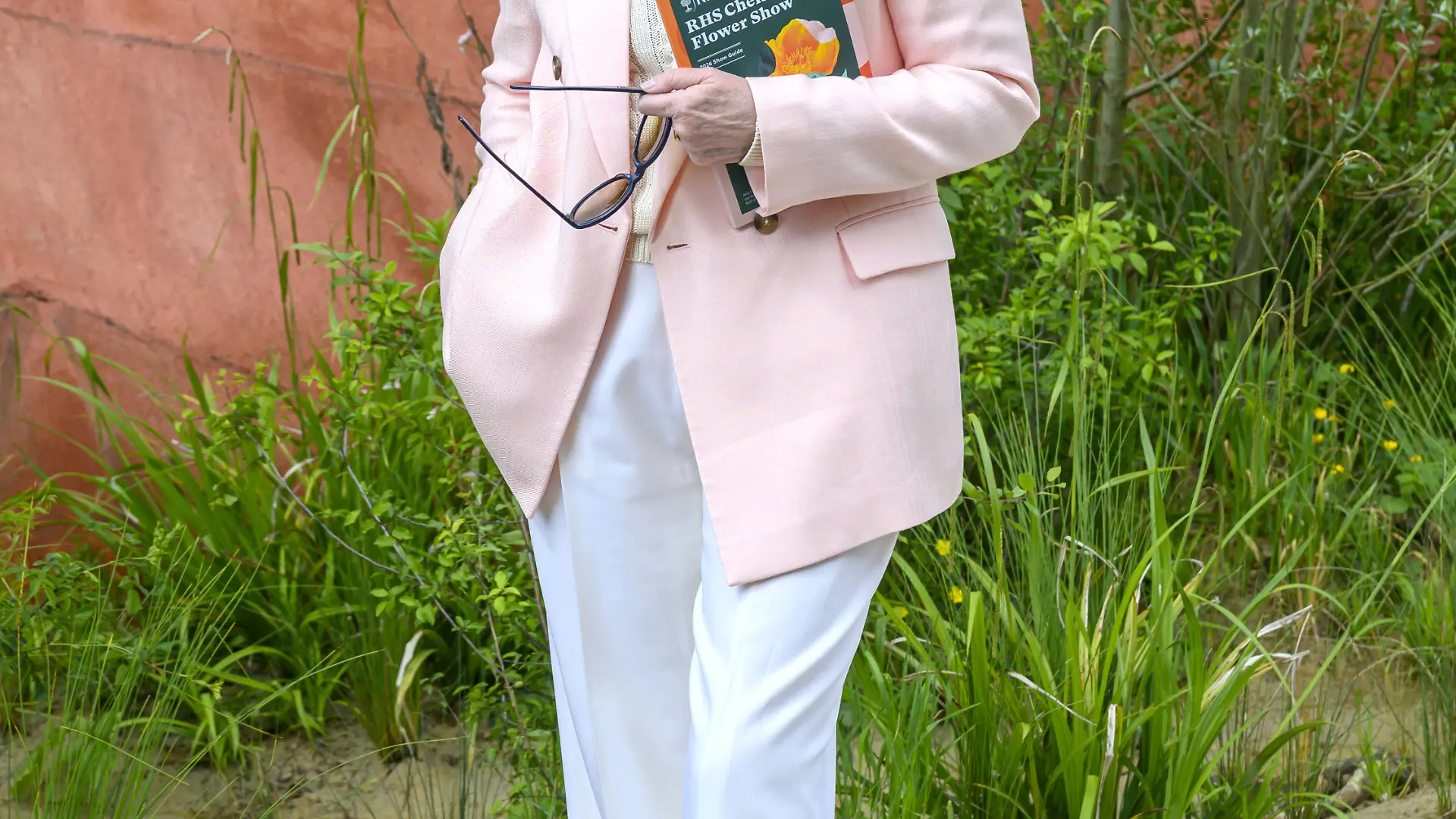 The Royal Horticultural Society Chelsea Flower show press day in London Featuring: Kim Cattrall Where: London, United Kingdom When: 18 May 2026 Credit: Cover Images **NOT AVAILABLE FOR HELLO MAGAZINE** EDITORIAL USE ONLY. NOT FOR USE BY NEWSPAPERS BASED IN THE UK. Copyright: xx coverimg55706117