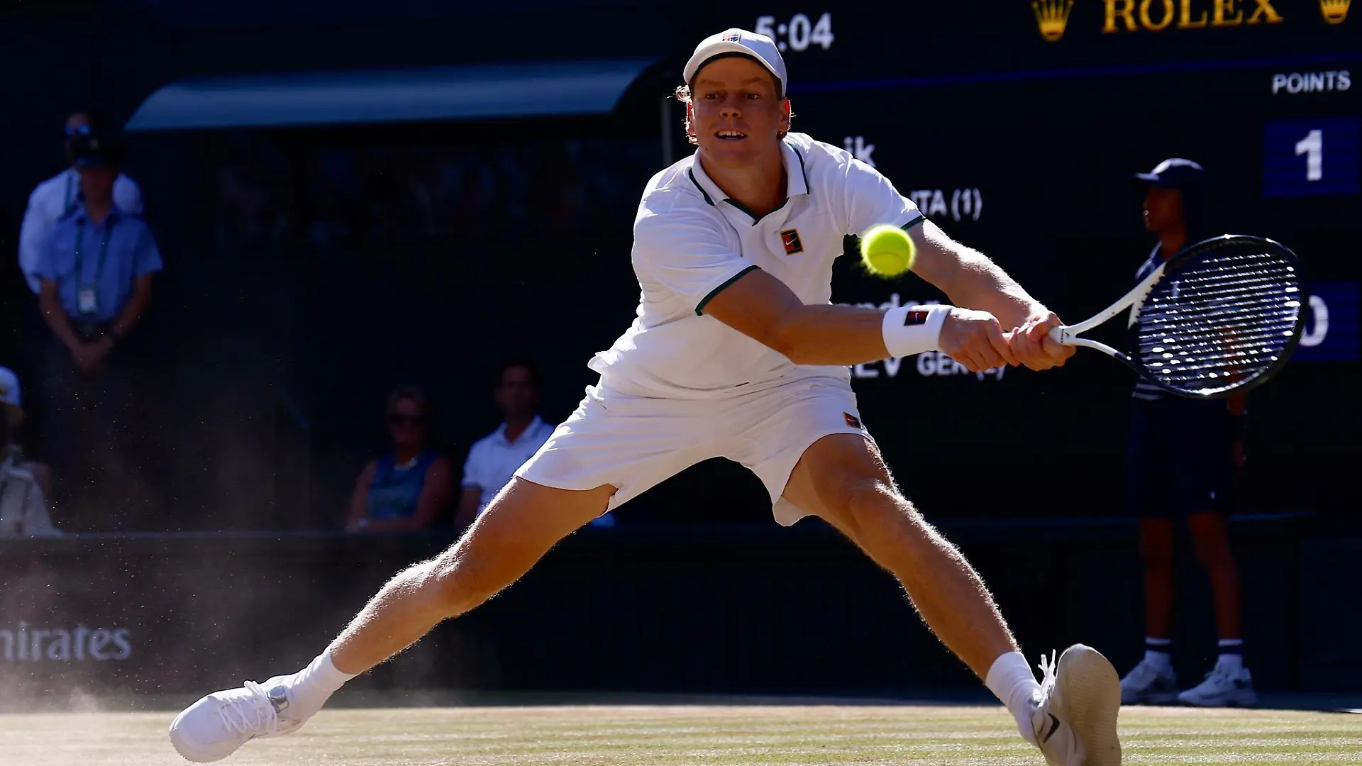 Der italienische Tennis-Star Jannik Sinner muss für die US Open ab. (Archivbild)