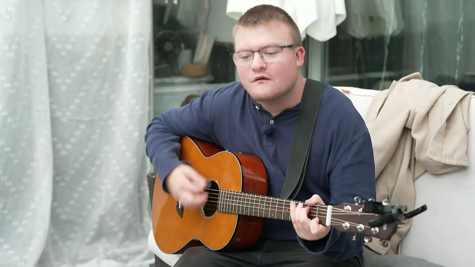 TikTok-Star Phillip begeistert Millionen – dabei glaubten Ärzte, er müsse sterben Seine Geschichte macht Mut
