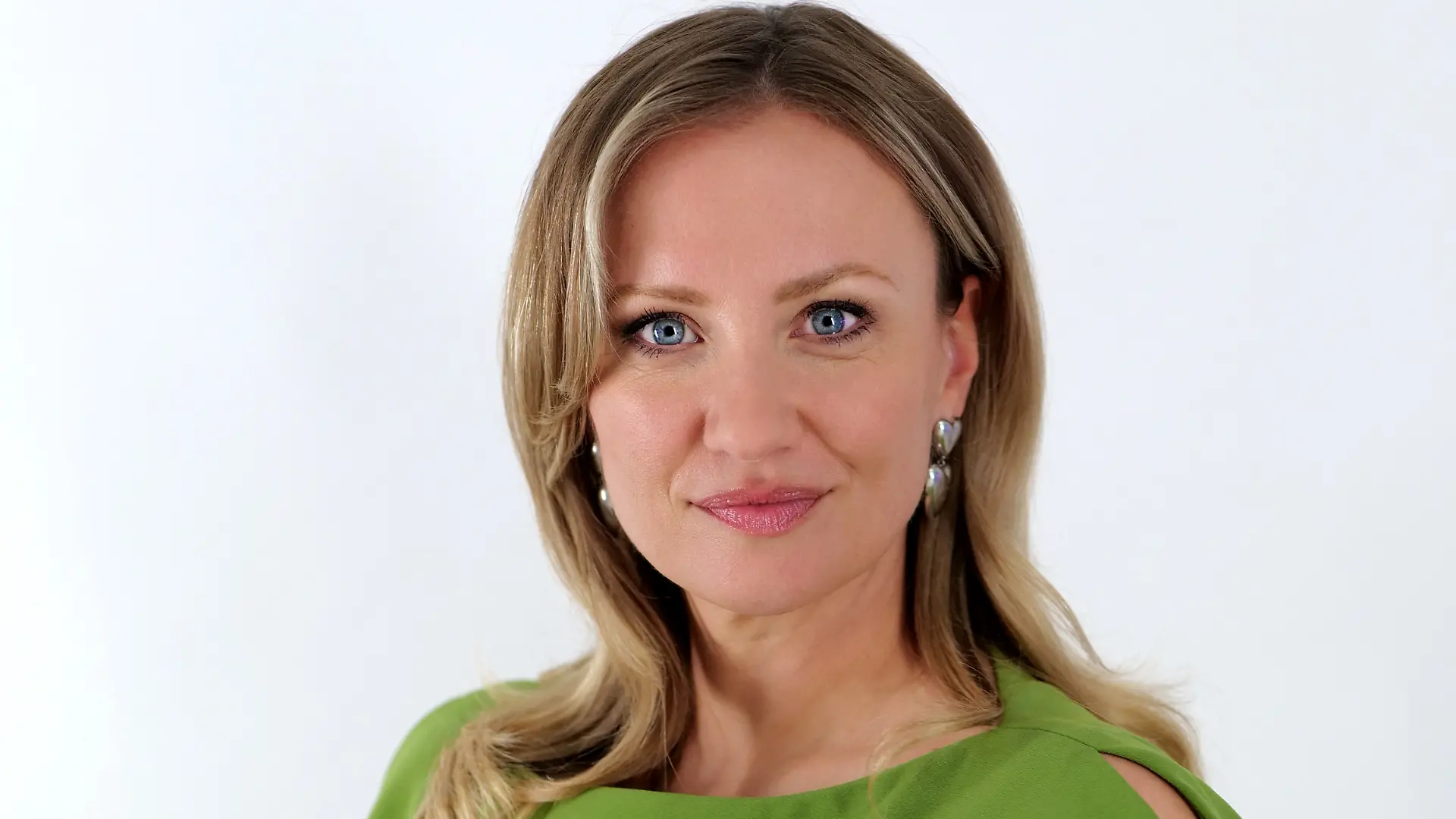 Porträt: Ania Niedieck („Isabelle Reichenbach”)

+++ Die Verwendung des sendungsbezogenen Materials ist nur mit dem Hinweis und Verlinkung auf RTL+ gestattet. +++