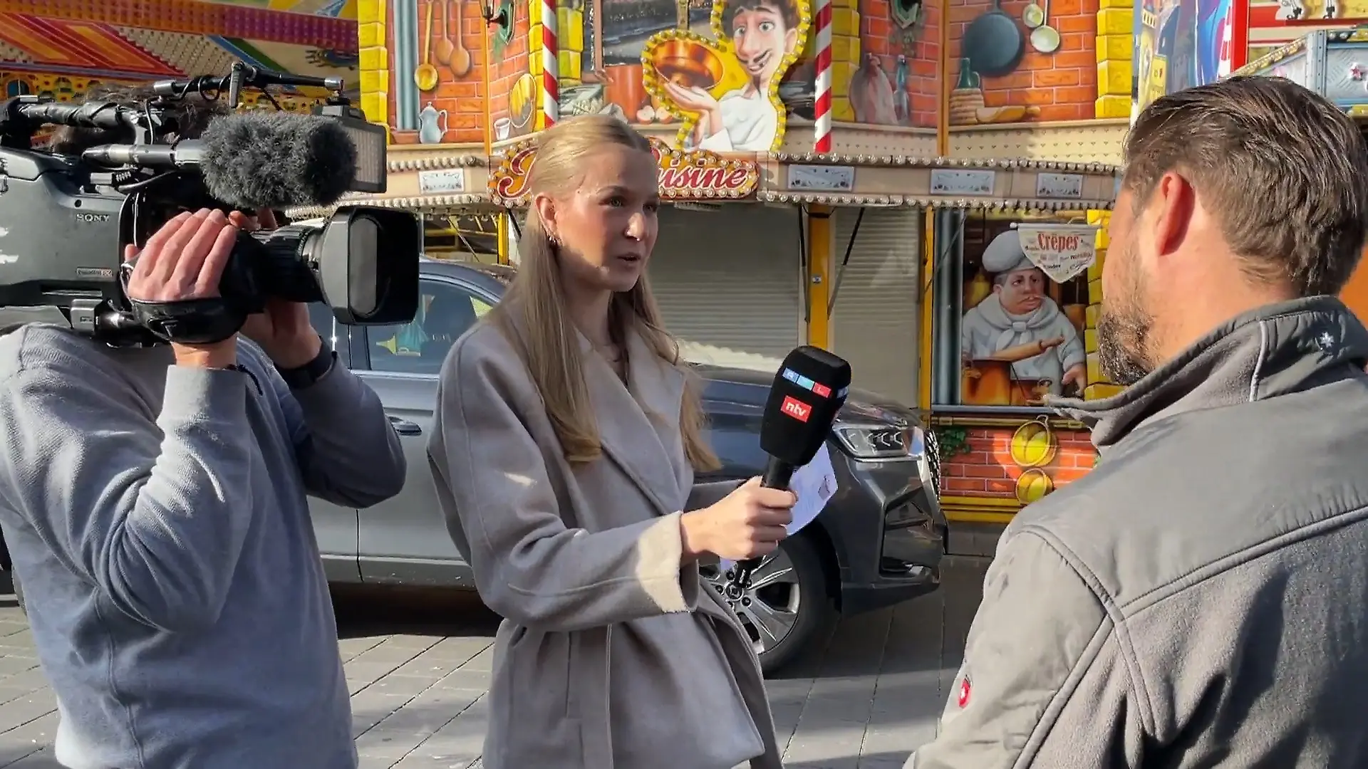 Zuschauer besuchen die Redaktion von RTL Nord Einblicke hinter die Kulissen