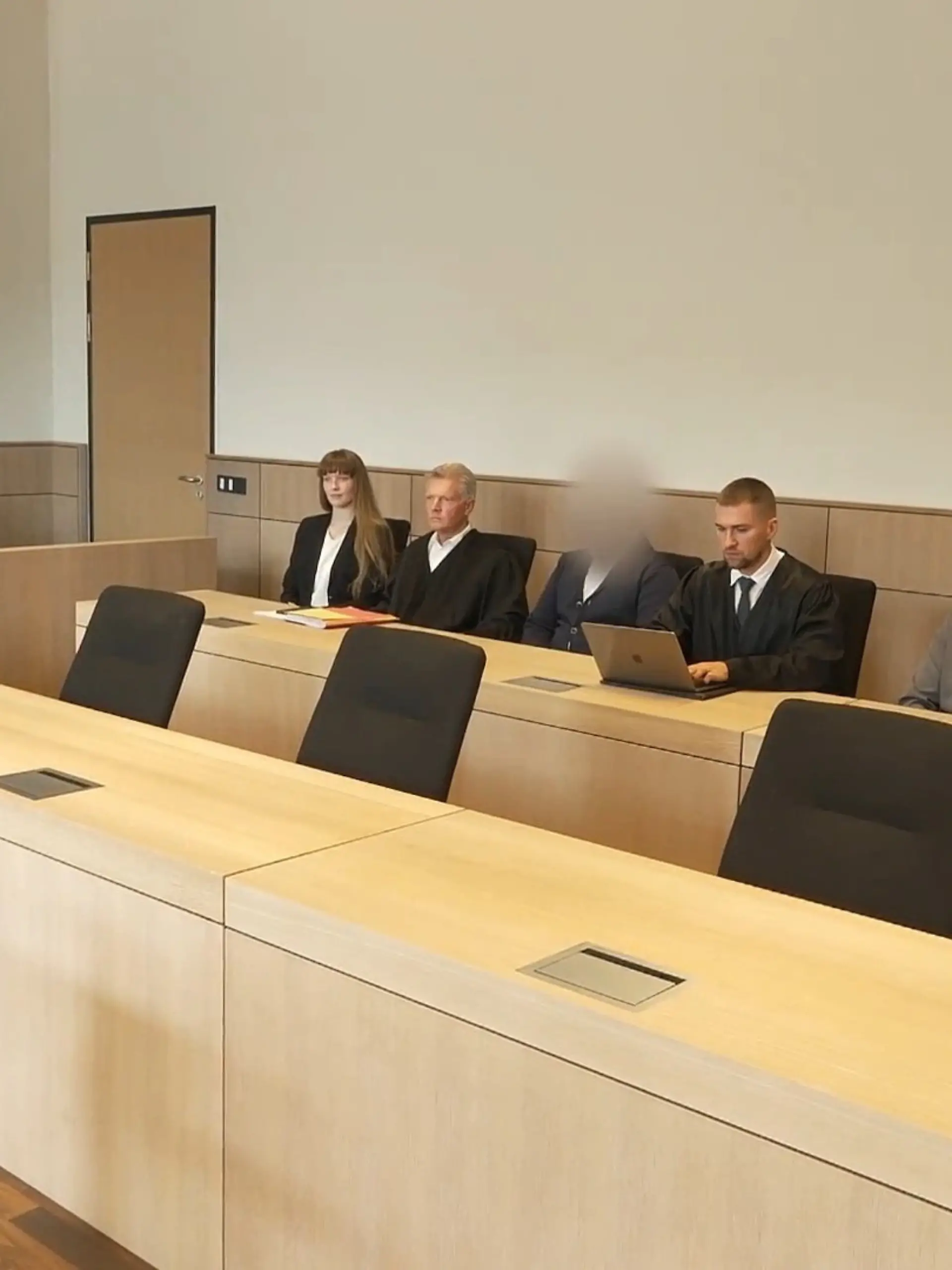 Bild zu: "Eifersuchtsdrama endet vor Gericht"