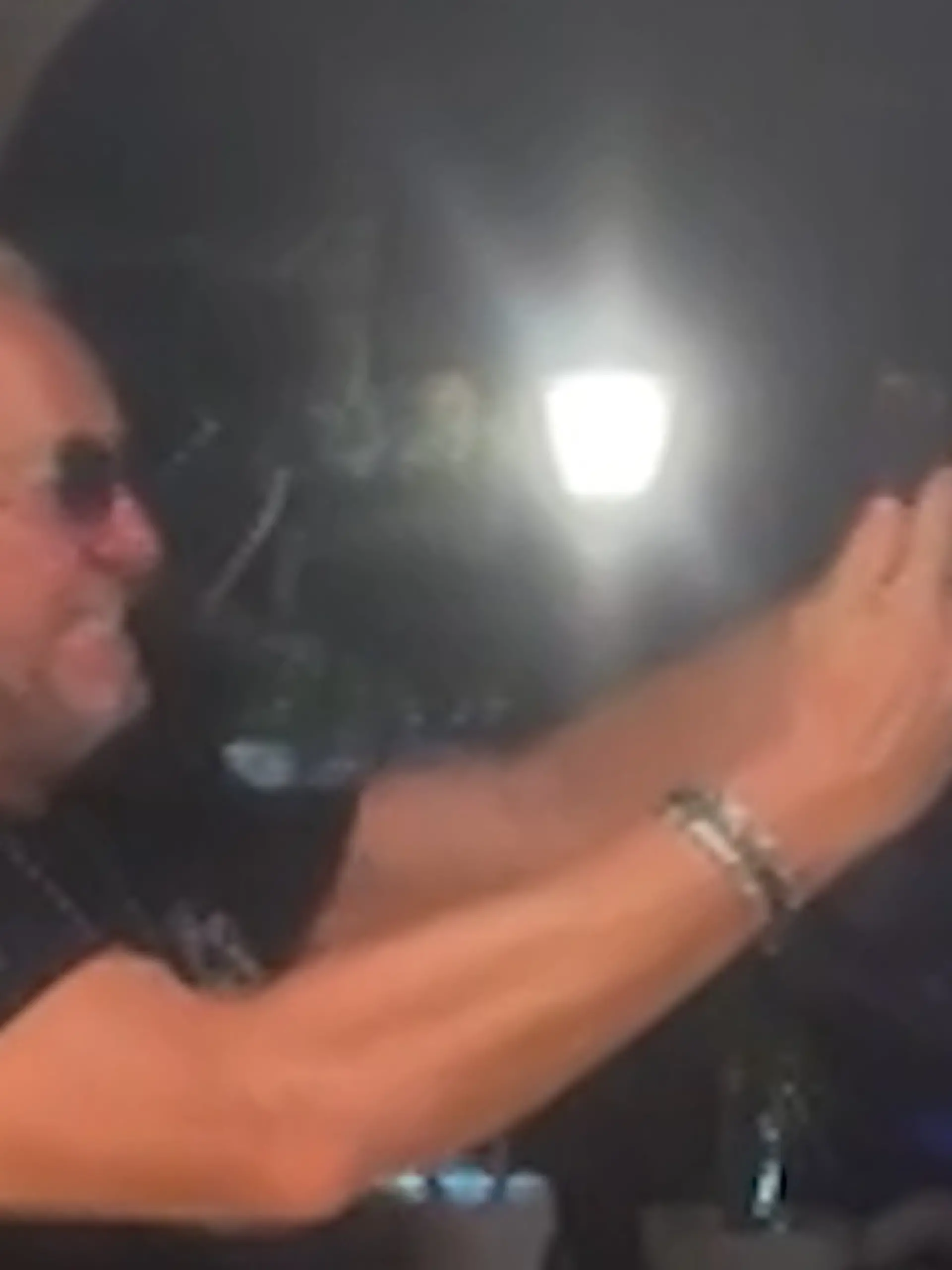 Bild zu: "Große Sorge um die Geissens! Unwetter wütet in Luxusvilla – Robert und Carmen mittendrin"