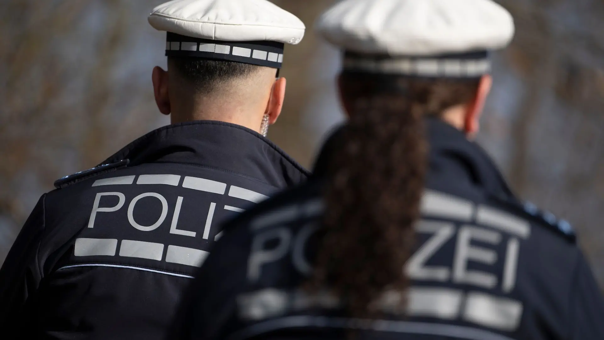 Die Streife stellte die Gaspistole des 44-Jährigen sicher. (Symbolbild)