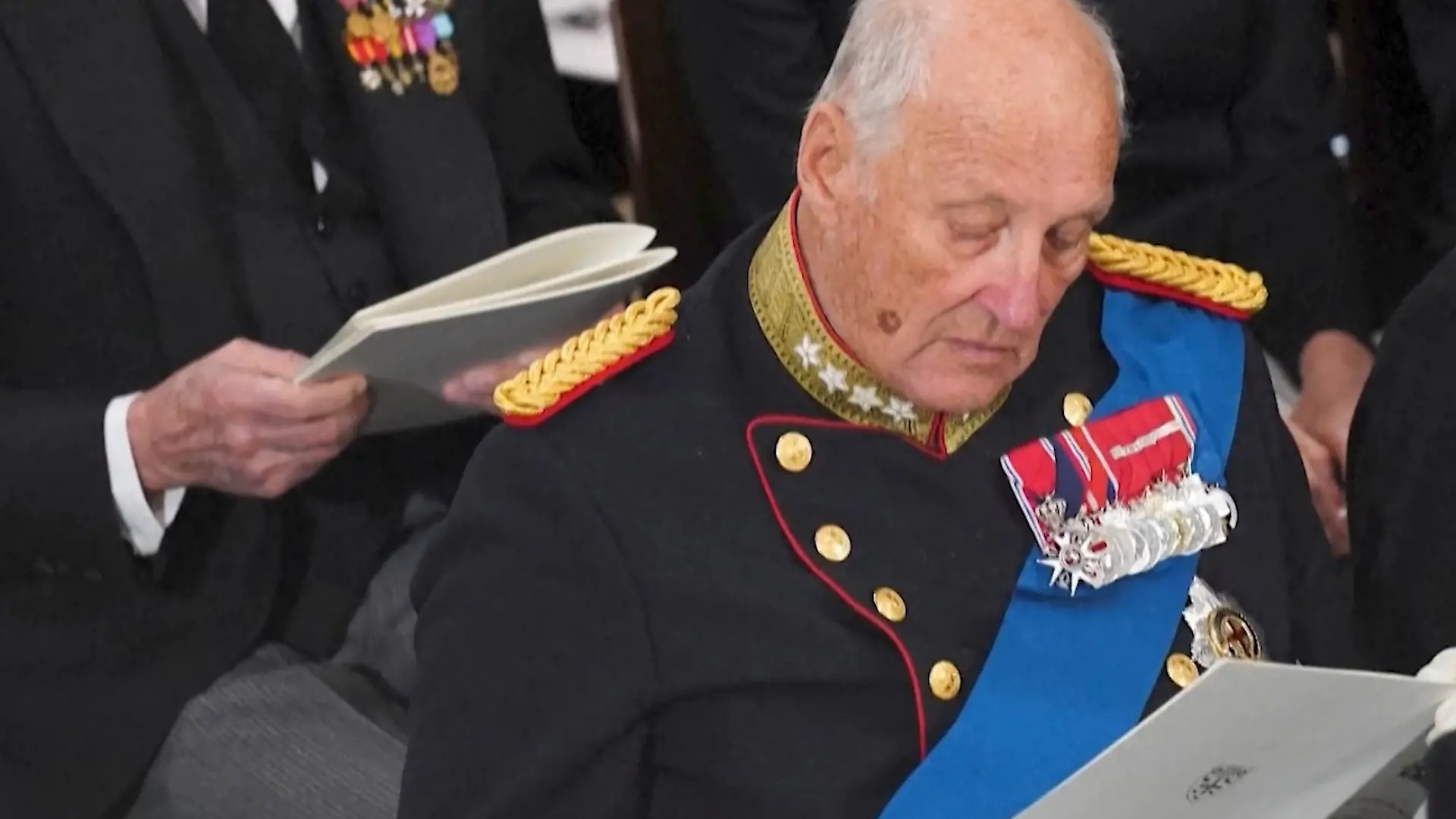 Bild von König Harald V. ist tot! Norwegen verliert seinen Fels in der Brandung