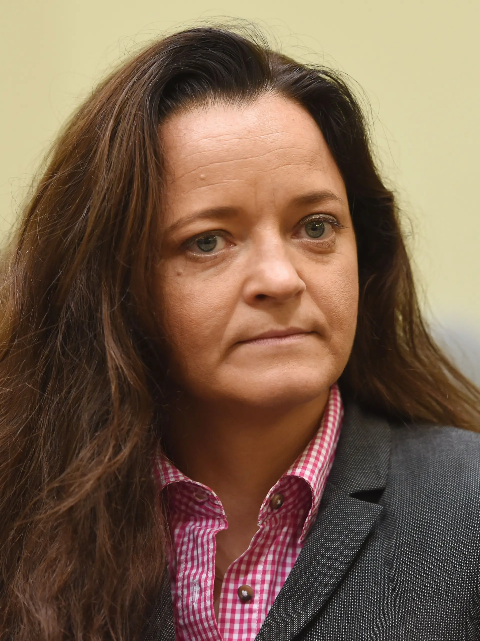 Beate Zschäpe im Oberlandesgericht München zur Anhörung wegen einer vorzeitigen Haftentlassung