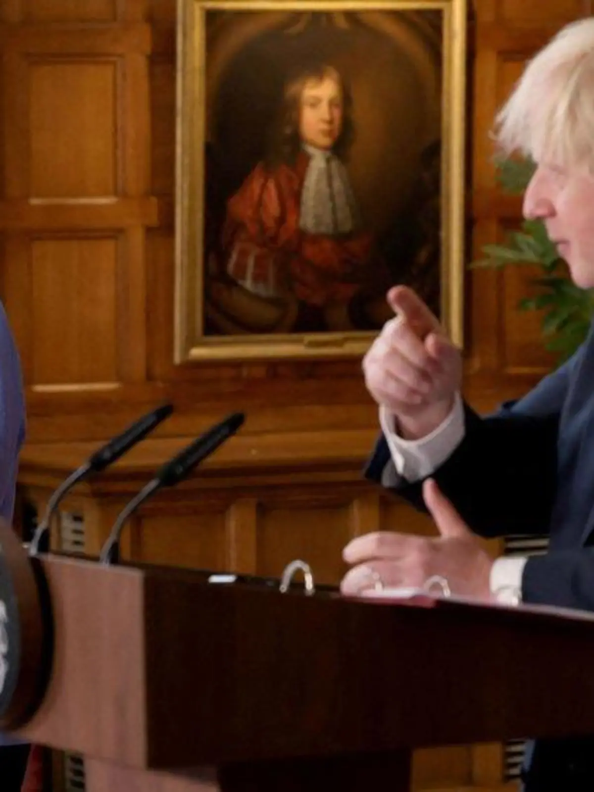 Boris Johnson zieht Angela Merkel mit deutschem EM-Aus auf