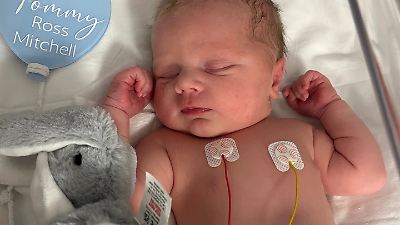 Schottland: Herzstillstand während Geburt! Baby Tommy muss ohne seine Mutter (†31) aufwachsen