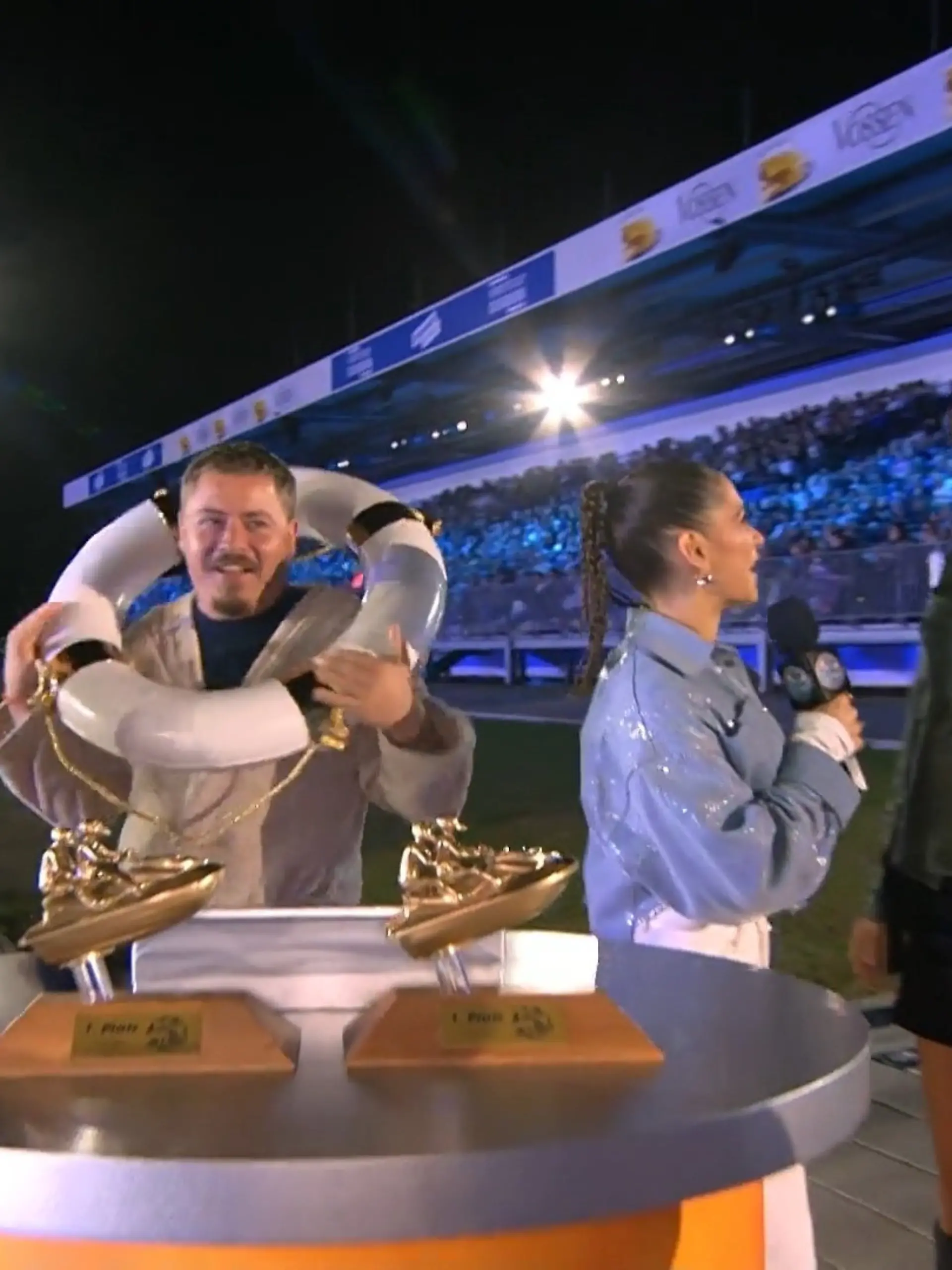 Bild zu: "Dieses Duo rast allen davon!"