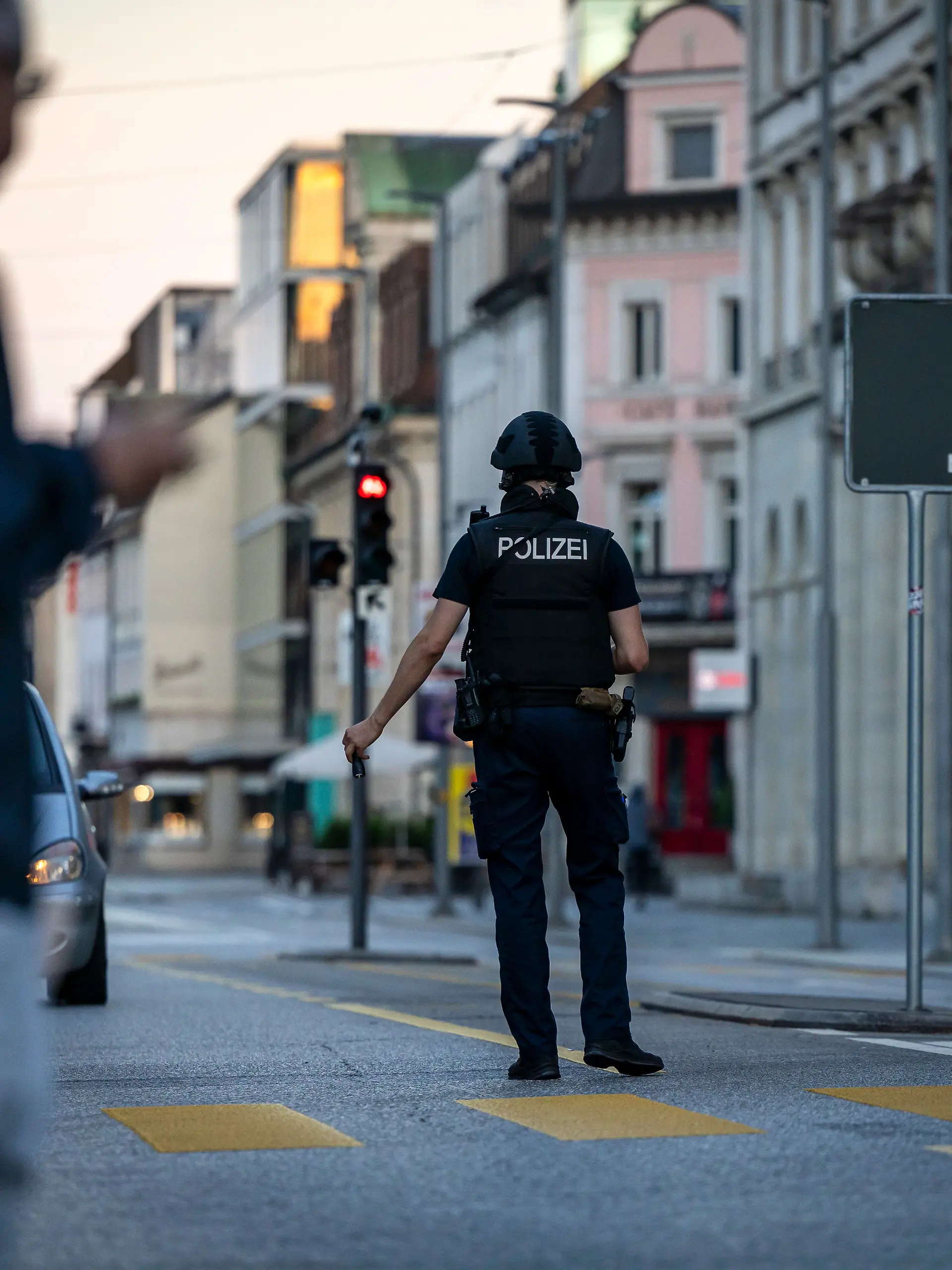 Bild zu: "Ein Toter, mehrere Verletzte! Traurige Meldung nach Schüssen bei Techno-Festival in der Schweiz"