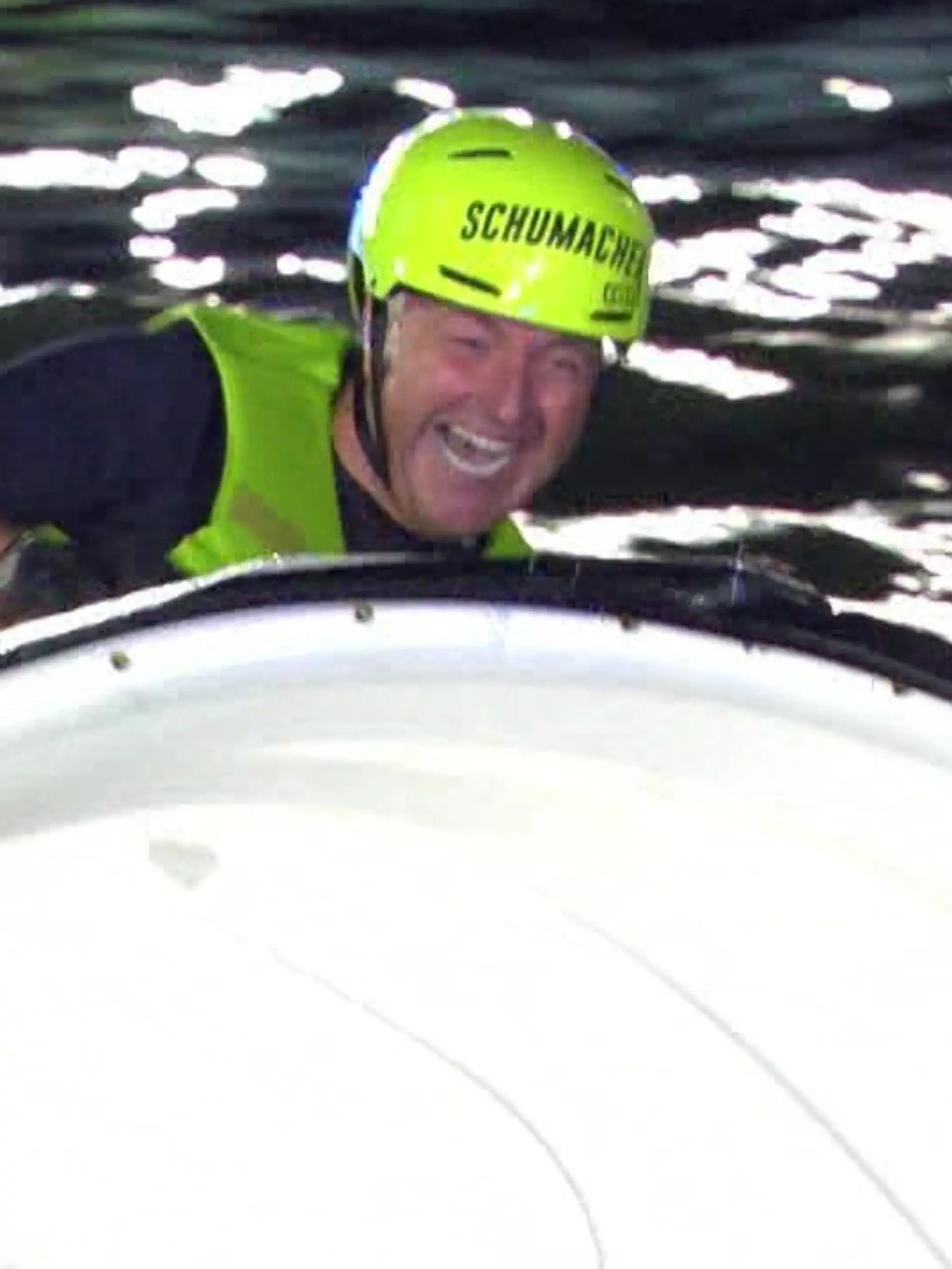 Hier passiert’s: Ralf Schumacher kugelt sich die Schulter aus.