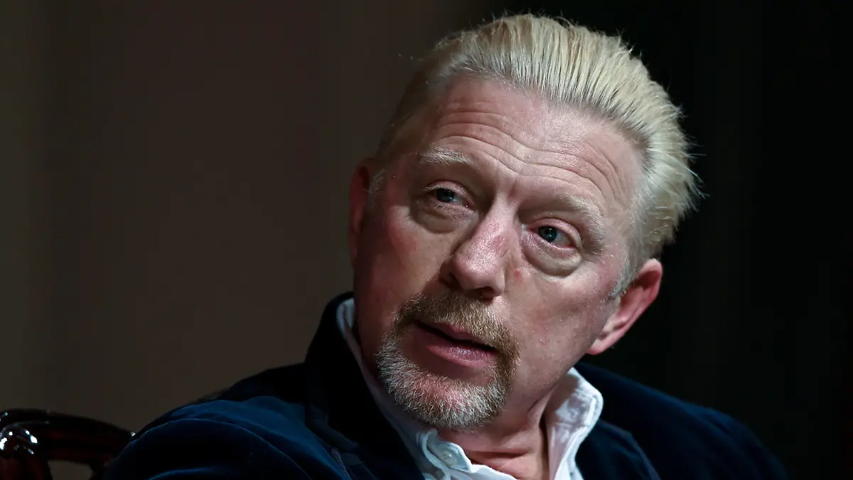 ARCHIV - 14.10.2020, Sachsen-Anhalt, Dessau-Roßlau: Boris Becker, ehemaliger Tennis-Profi, ist Gast der Veranstaltungsreihe «Anhalt Sport trifft Legenden». (zu dpa «Boris Becker zur Insolvenz: Darf die Hälfte meiner Einkünfte behalten») Foto: Hendrik Schmidt/dpa-Zentralbild/dpa +++ dpa-Bildfunk +++