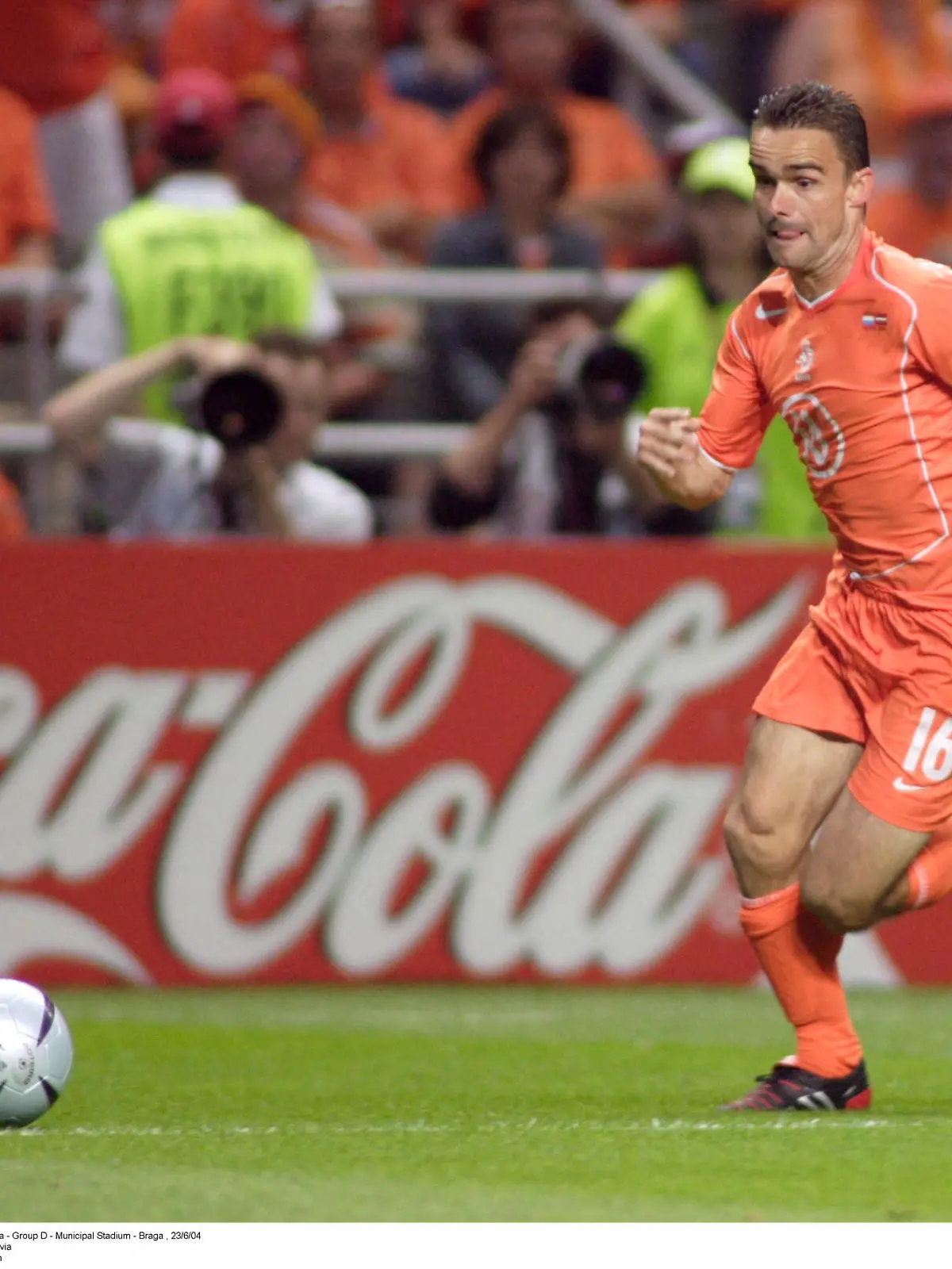 FILE PHOTO: Football - UEFA EURO 2004 - Netherlands v Latvia - Group D - Municipal Stadium - Braga , 23/6/04   Marc Overmars - Netherlands in action against Latvia    Mandatory Credit: Action Images / Alex Morton/File Photo
