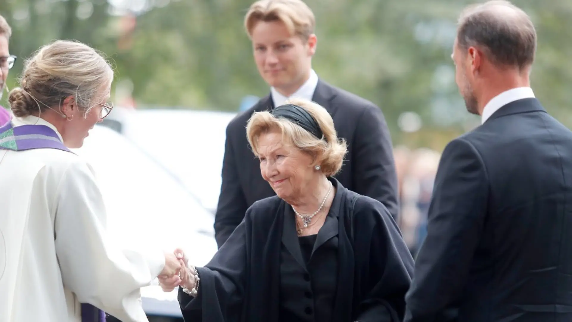 König Sonja nahm am Sonntag, dem 30. August 2026, beim Trauergottesdienst Abschied von ihrem geliebten Mann und König Harald V.