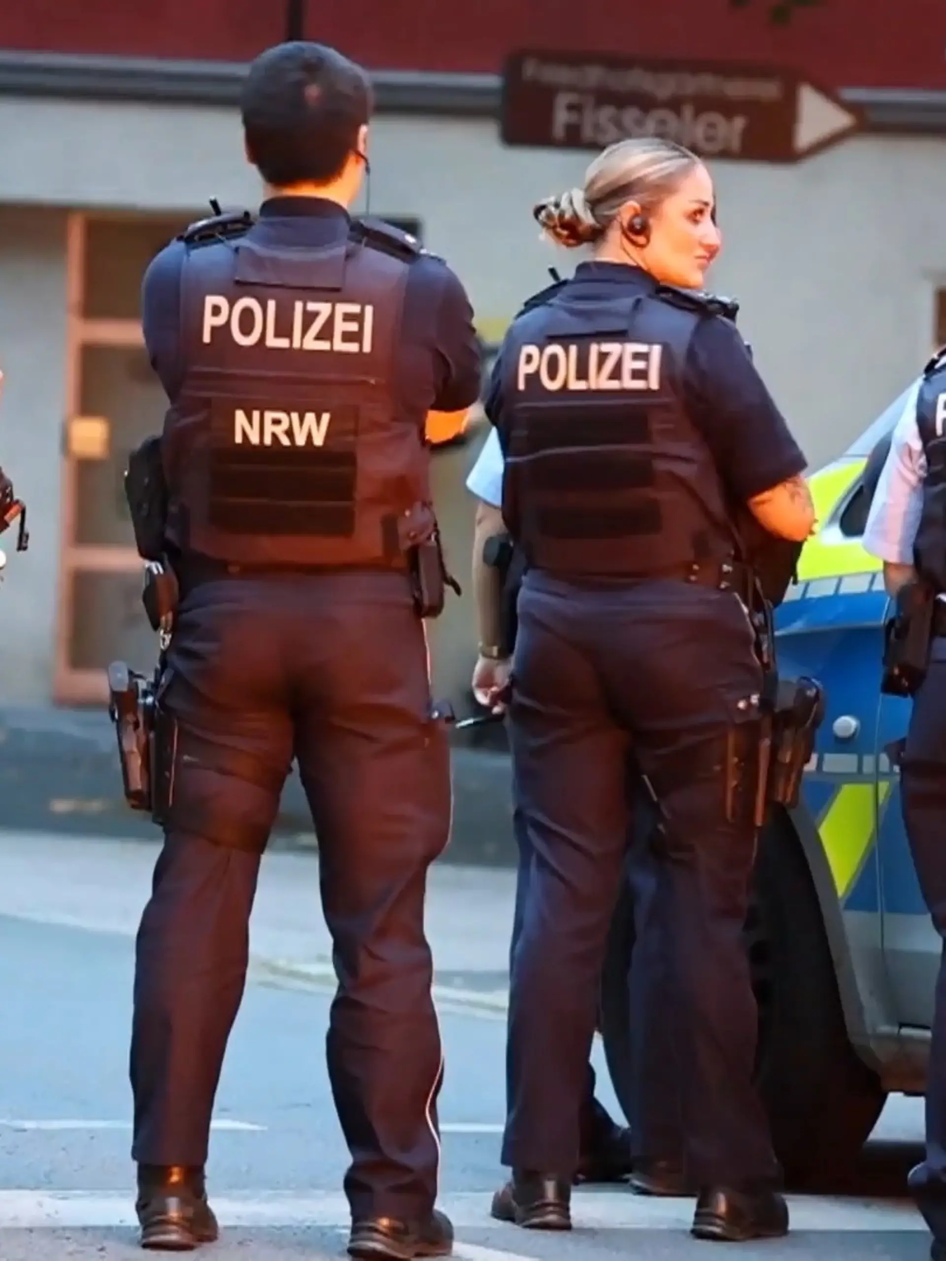 Bild zu: "Großeinsatz nach Fake-Notruf"