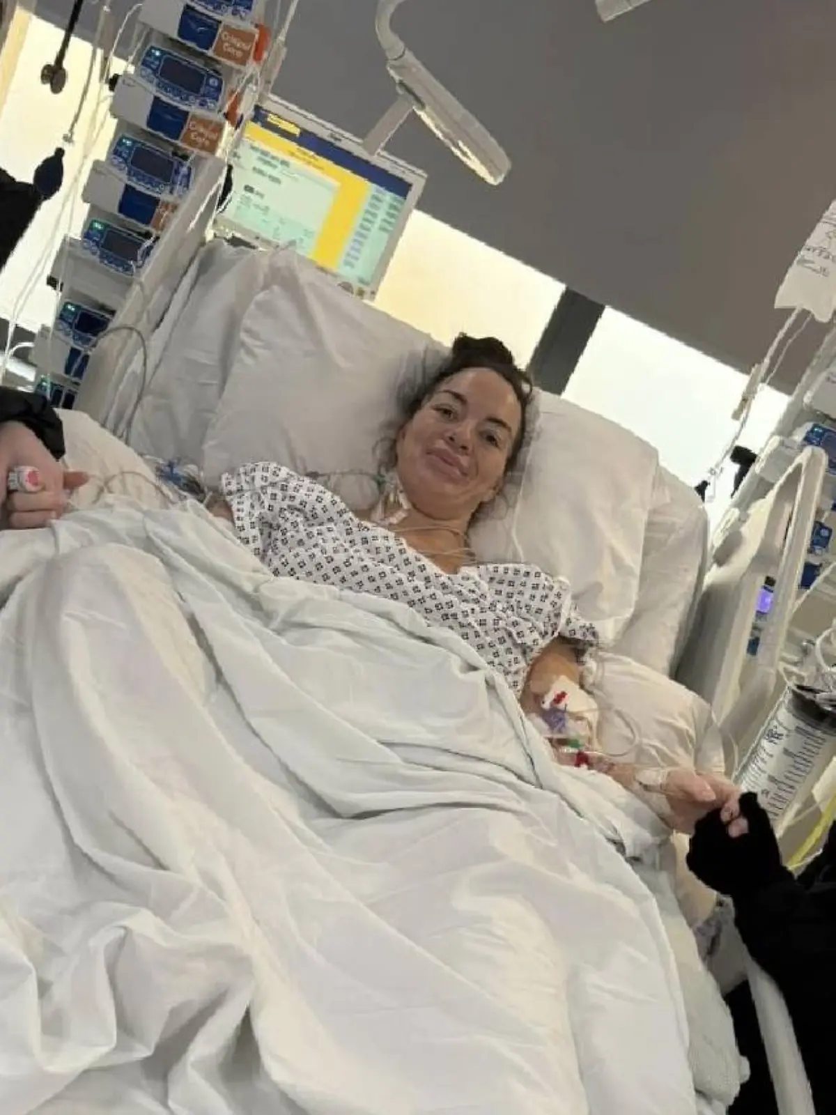 Rhian Butlin im Krankenhaus