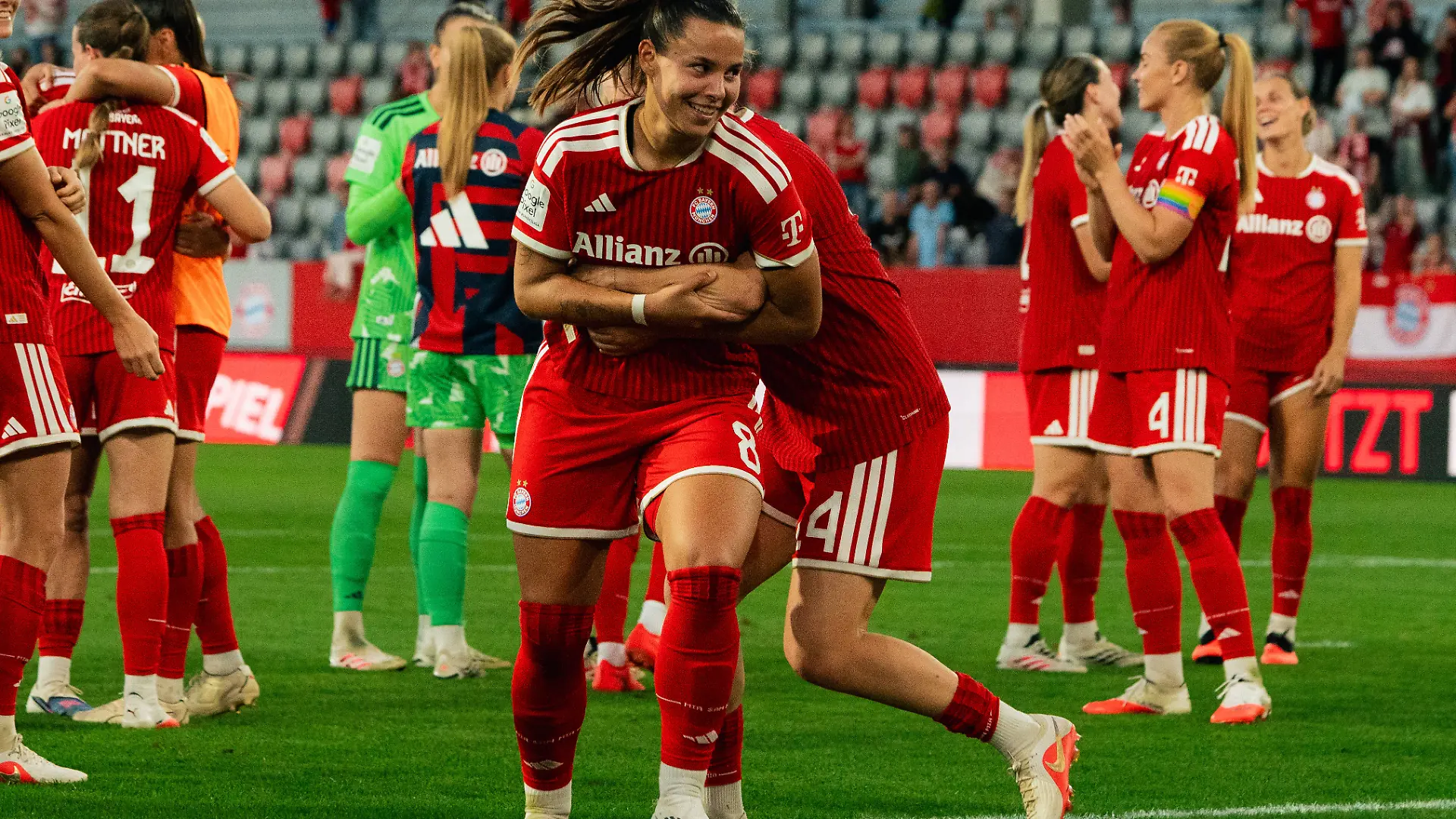 Fussball: Google Pixel Frauen-Bundesliga, 2. Spieltag, FC Bayern München Frauen - 1. FSV Mainz 05 Frauen am 31.08.2026 in München FC Bayern Campus-Stadion, Deutschland, Saison 2026 2027: Lena Oberdorf FC Bayern München, 8 München FC Bayern Campus-Stadion Deutschland *** Soccer Google Pixel Women s Bundesliga, Matchday 2, FC Bayern Munich Women vs. FSV Mainz 05 Women on August 31, 2026, at FC Bayern Campus Stadium in Munich, Germany, 20262027 season. Lena Oberdorf, FC Bayern Munich, 8, Munich, FC Bayern Campus Stadium, Germany Copyright: xPhilippxImhofx