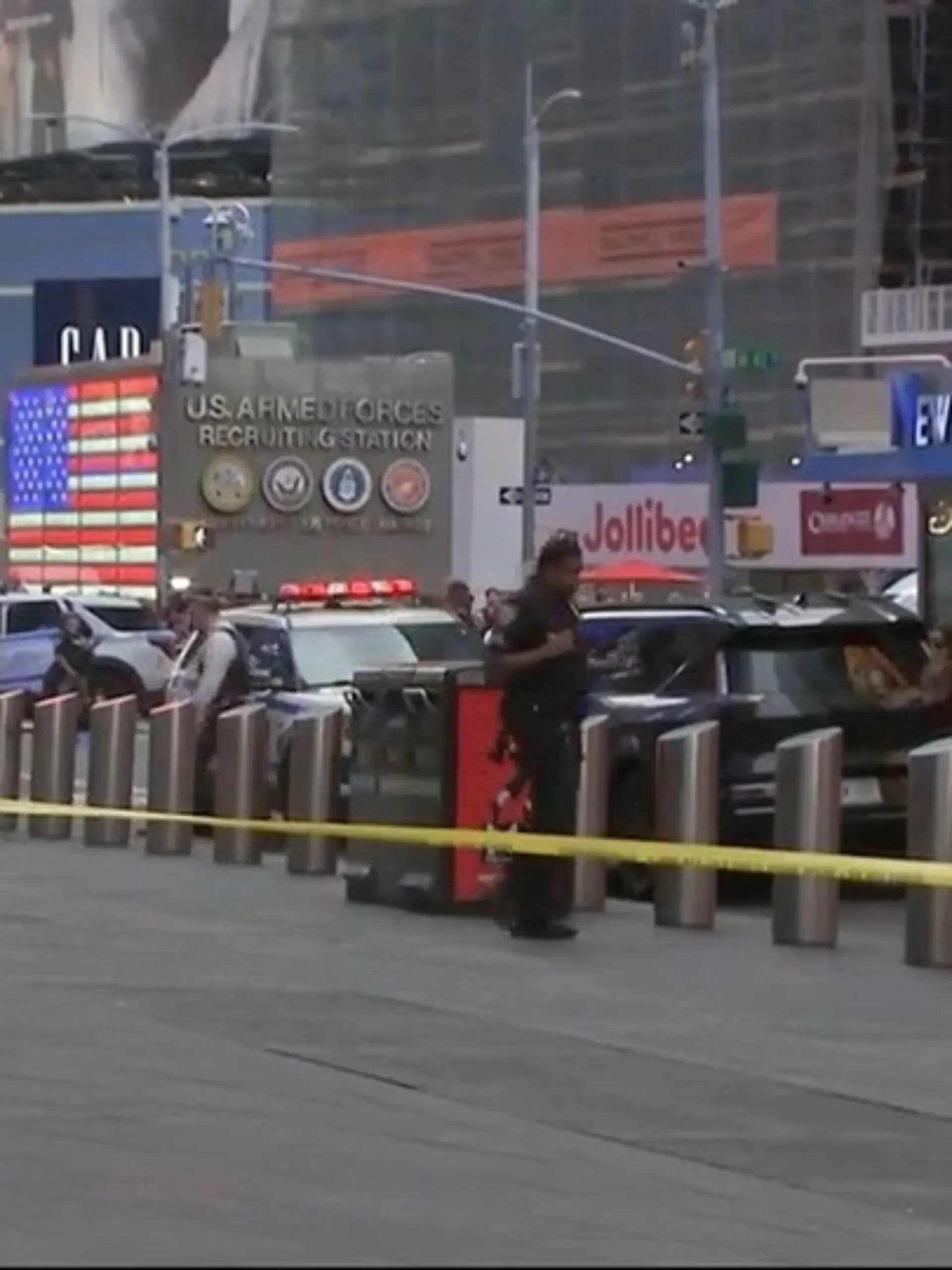 Bild zu: "Blutbad am Times Square – Frau verletzt Passanten tödlich"