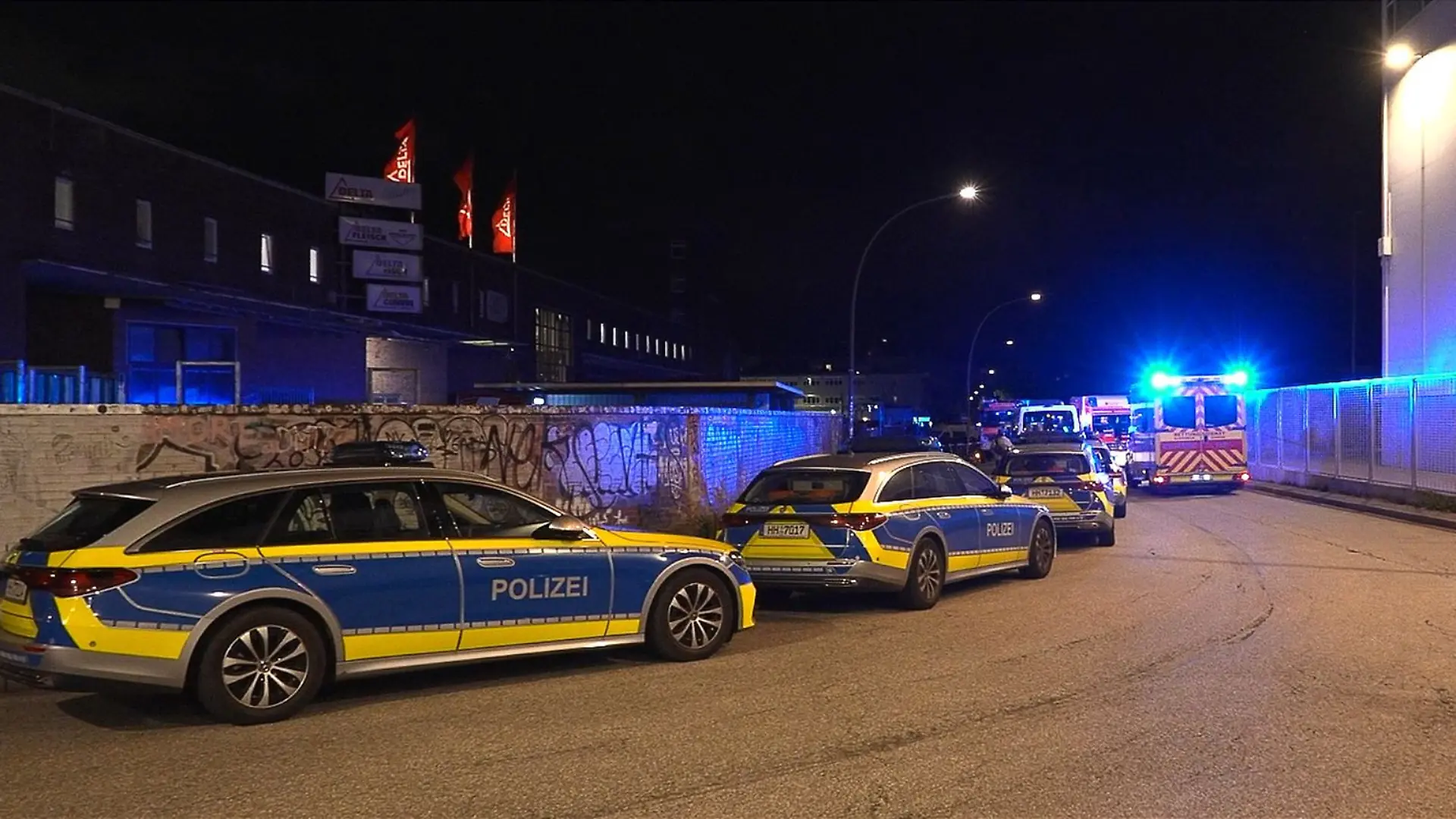 Polizeieinsatz auf Fabrikgelände in Hamburg