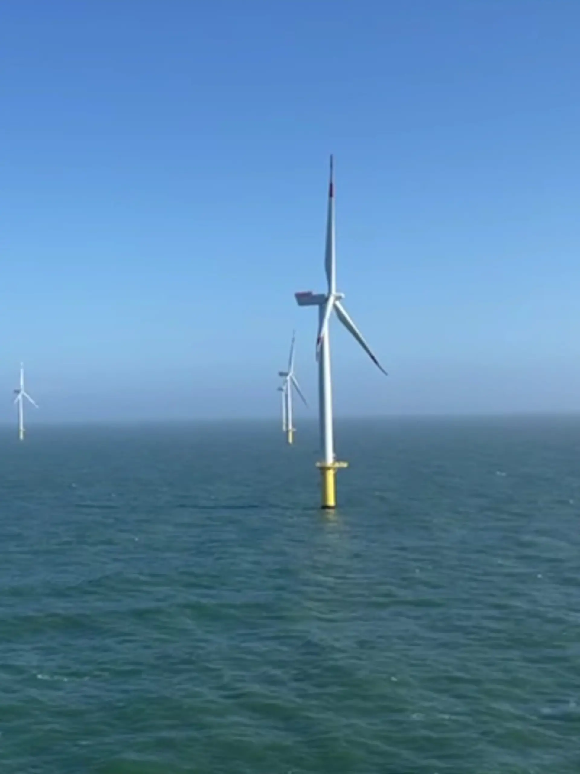 Bild zu: "Drehen uns die Windräder das Wasser ab?"