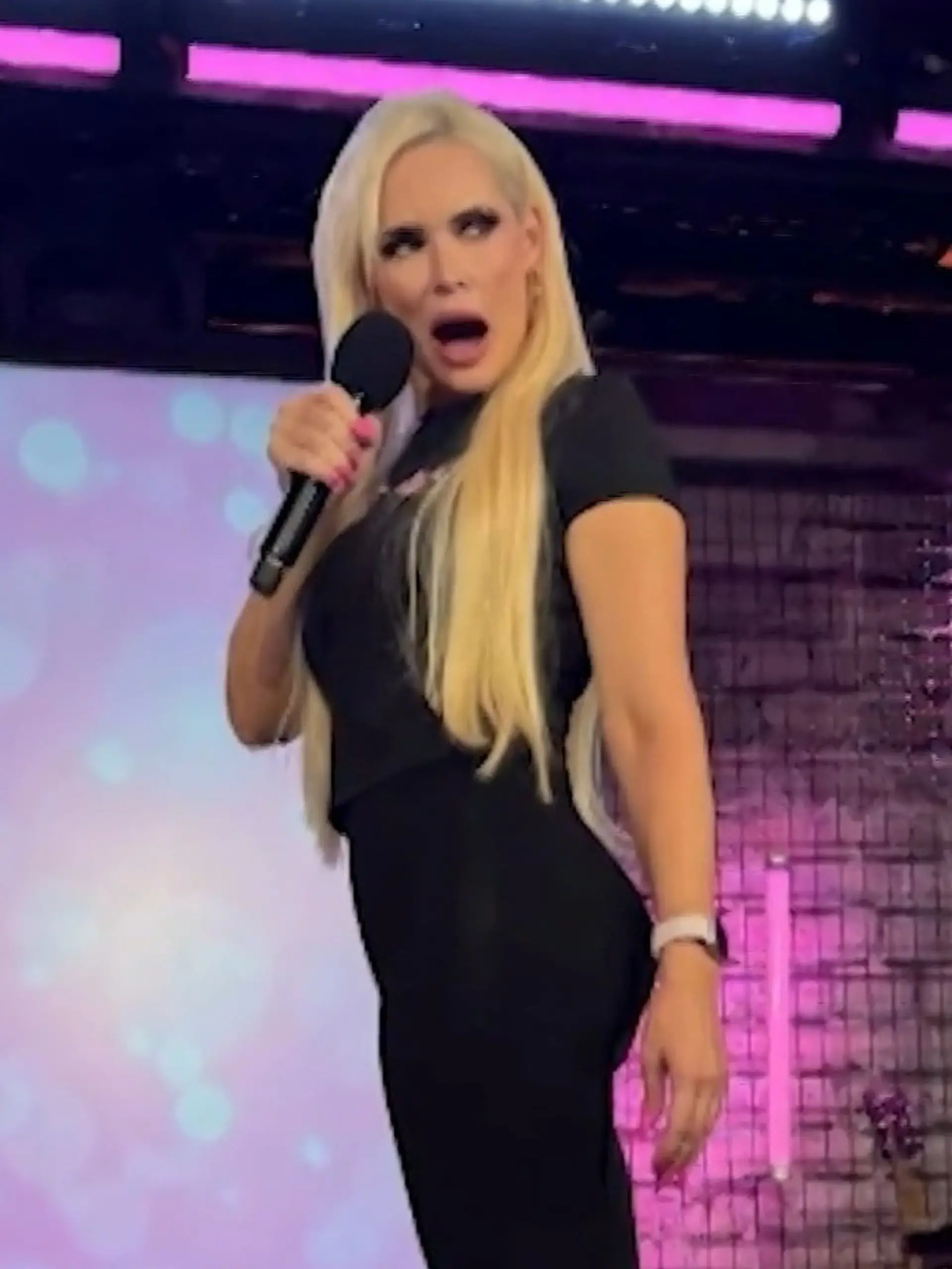 Bild zu: "Kein Scherz! Daniela Katzenberger macht jetzt Comedy"