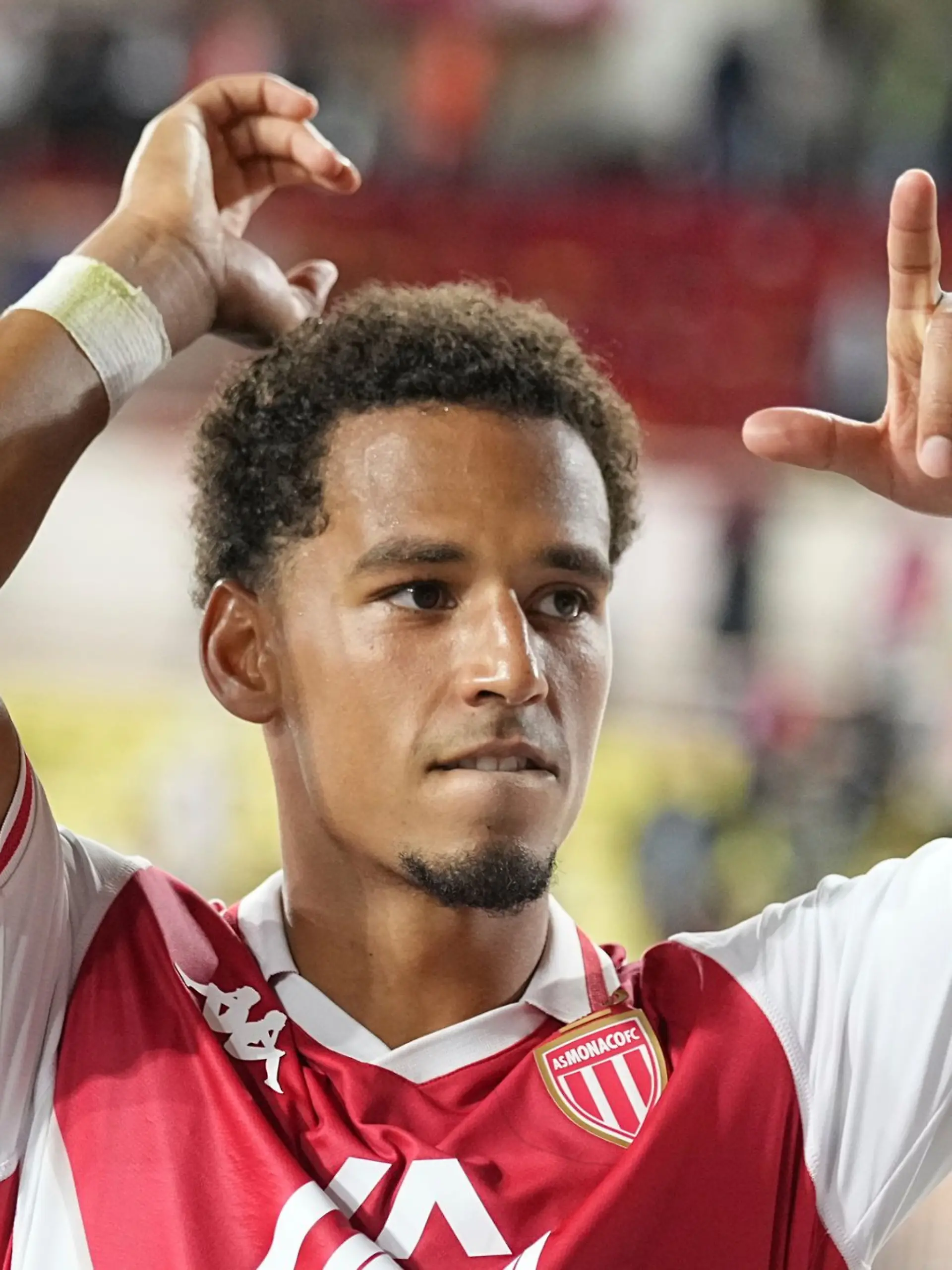 Bild zu: "Kehrer zu Brandt und ter Stegen: Verteidiger geht zu Ajax"