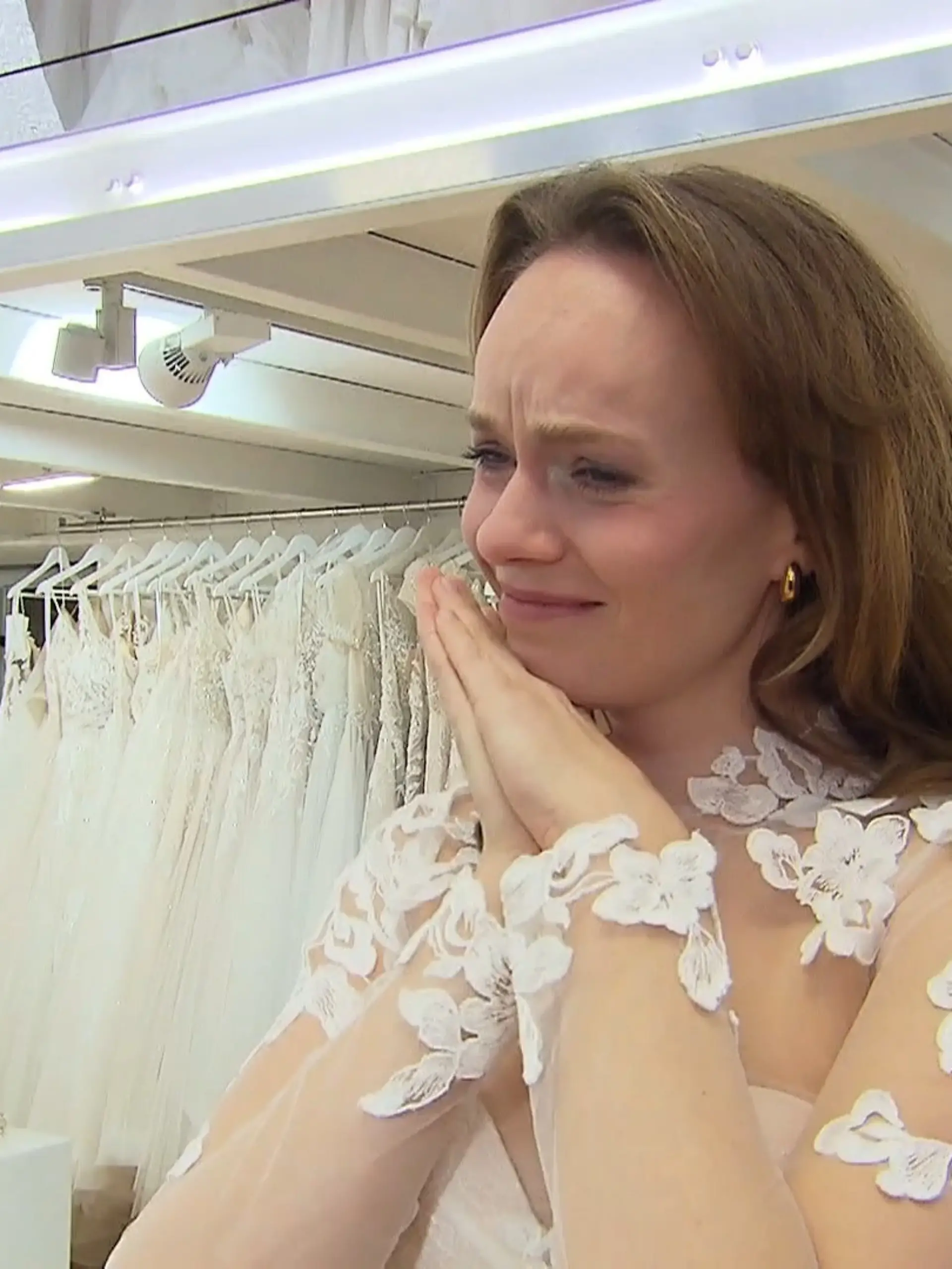 Bild zu: "Kleid Nummer eins sorgt für Tränen"