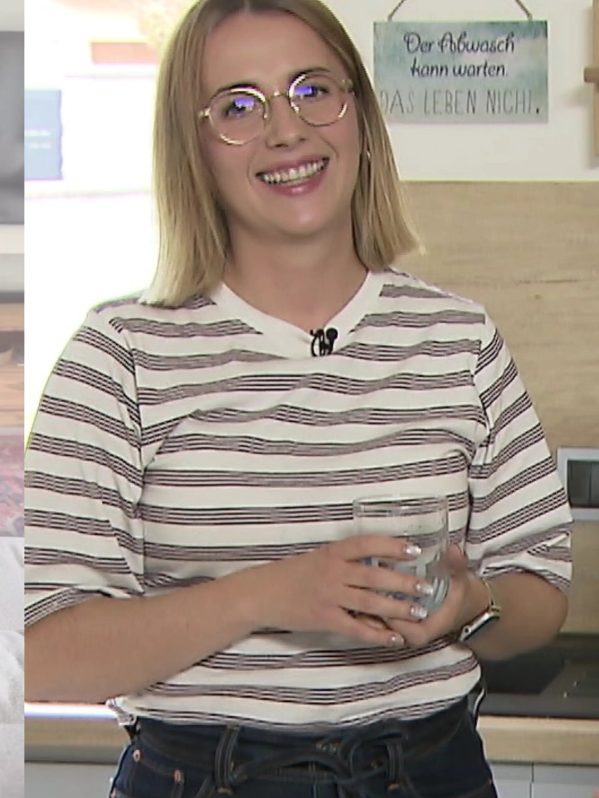 Bild zu: "Anna Heiser öffnet die Tür zu ihrem Familiennest"