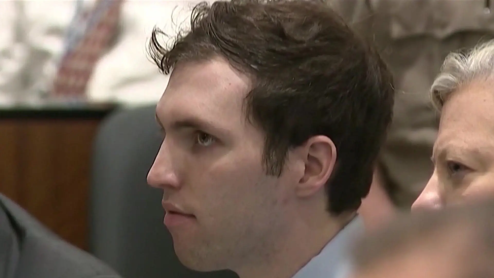 Er erschoss Charlie Kirk – jetzt droht dem mutmaßlichen Attentäter die Todesstrafe! Tyler R. plädiert auf unschuldig