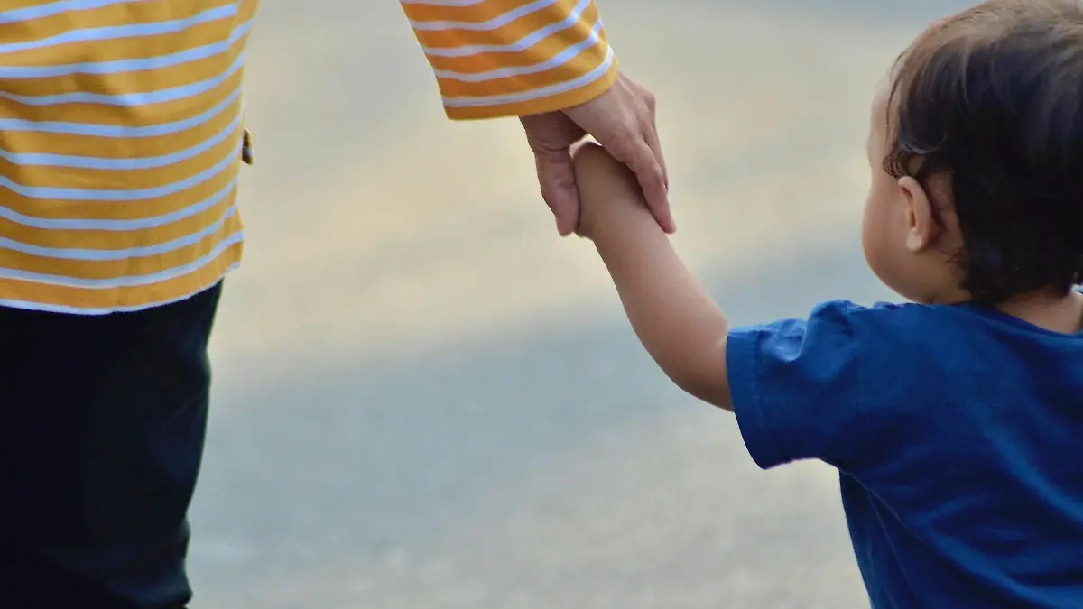 Müssen Kinder ihren Eltern eigentlich etwas schenken, nur weil Erwachsene es so festgelegt haben?
