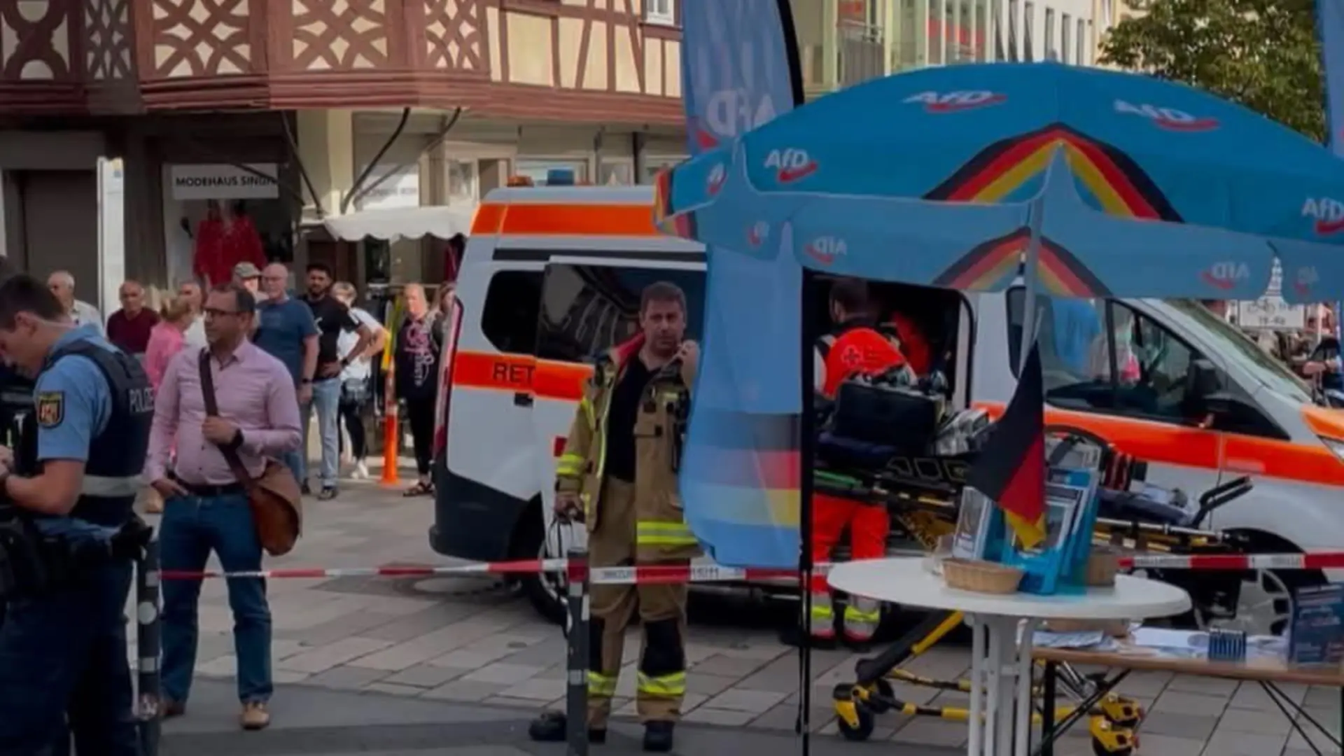 Bei einer Flüssigkeits-Attacke auf einen AfD-Infostand in Bad Kreuznach werden neun Menschen verletzt