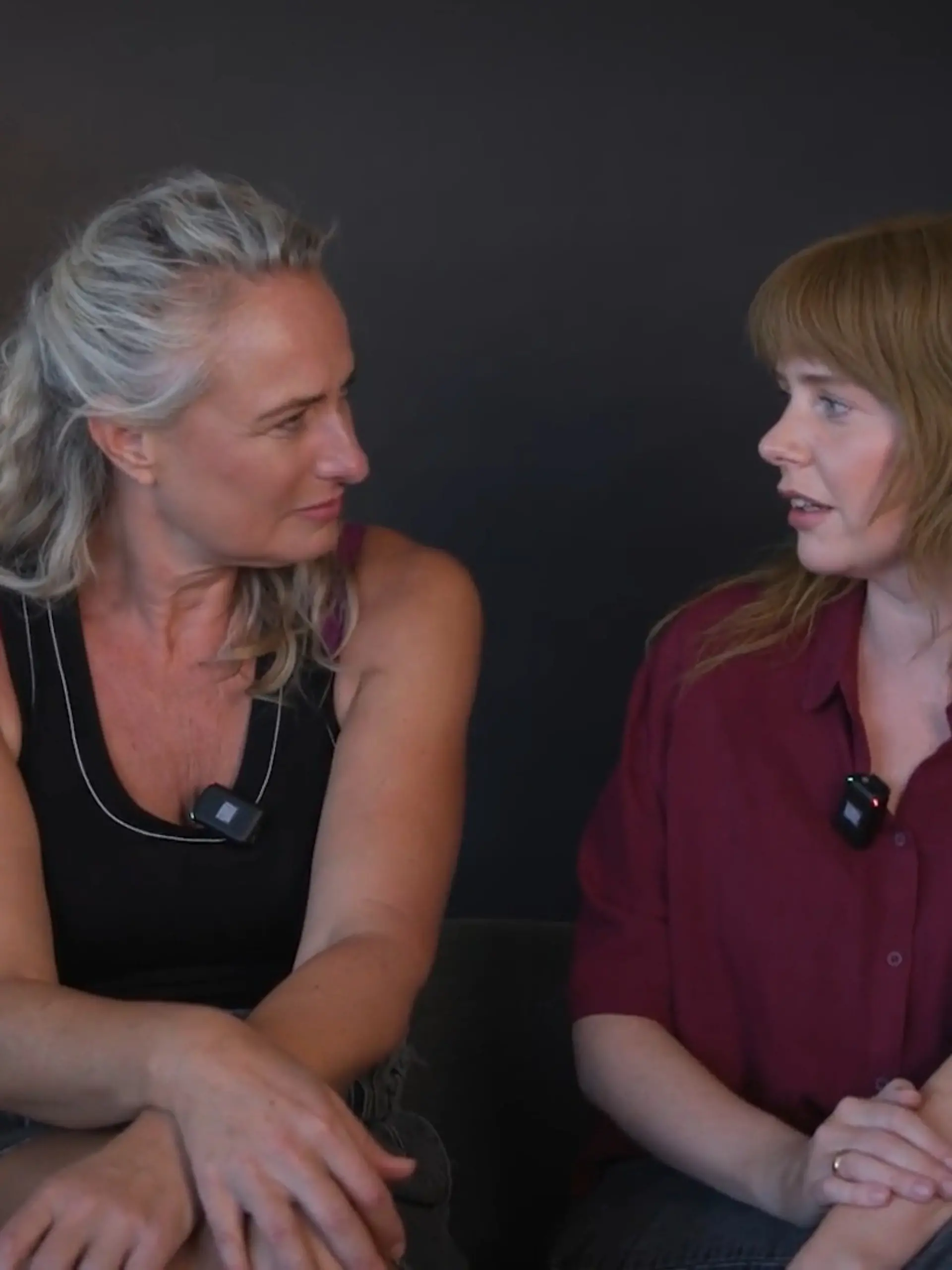 Bild zu: "Eva Mona und Olivia Marei verraten, was sich zwischen ihren Rollen entwickelt"