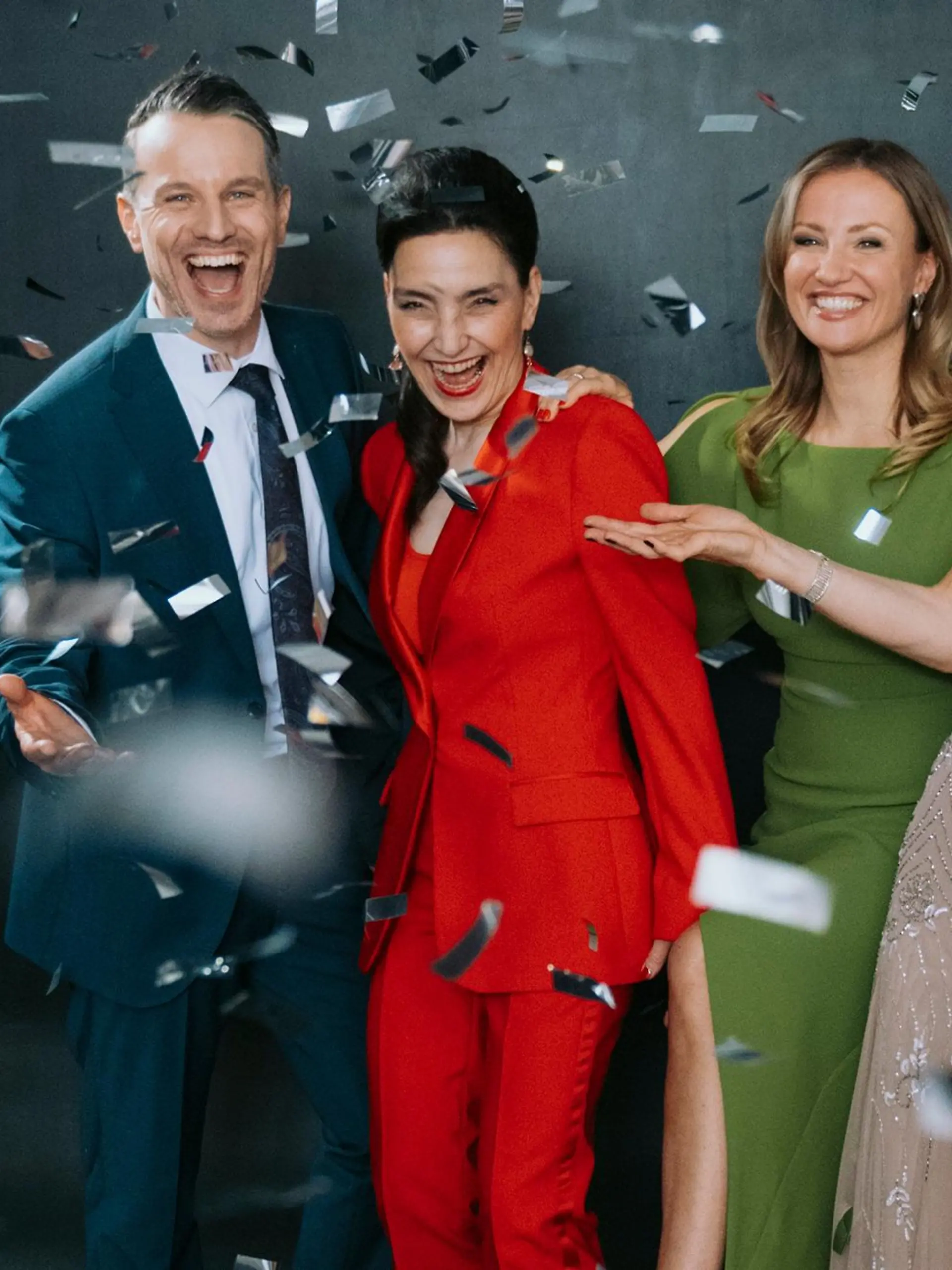 Von links: Marc Dumitru (Kilian Reichenbach), Tatjana Clasing (Simone Steinkamp), Ania Niedieck („Isabelle Reichenbach”), Bianca Hein („Gabriella Perez”)