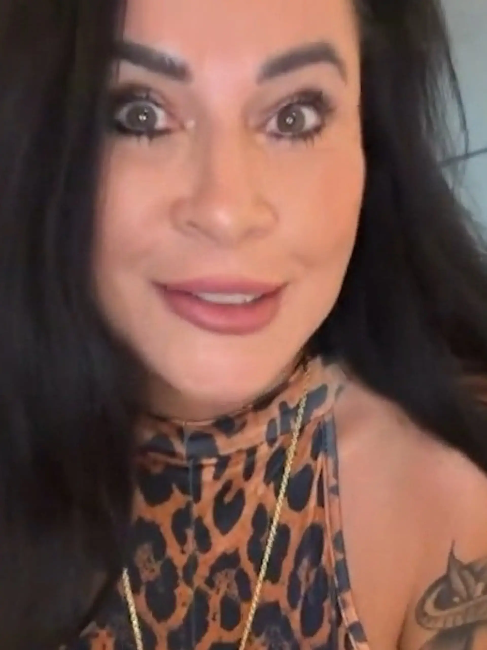 Bild zu: "Iris Katzenberger kurz vor Wunschgewicht! In sexy Outfits feiert sie neuen Traumkörper"
