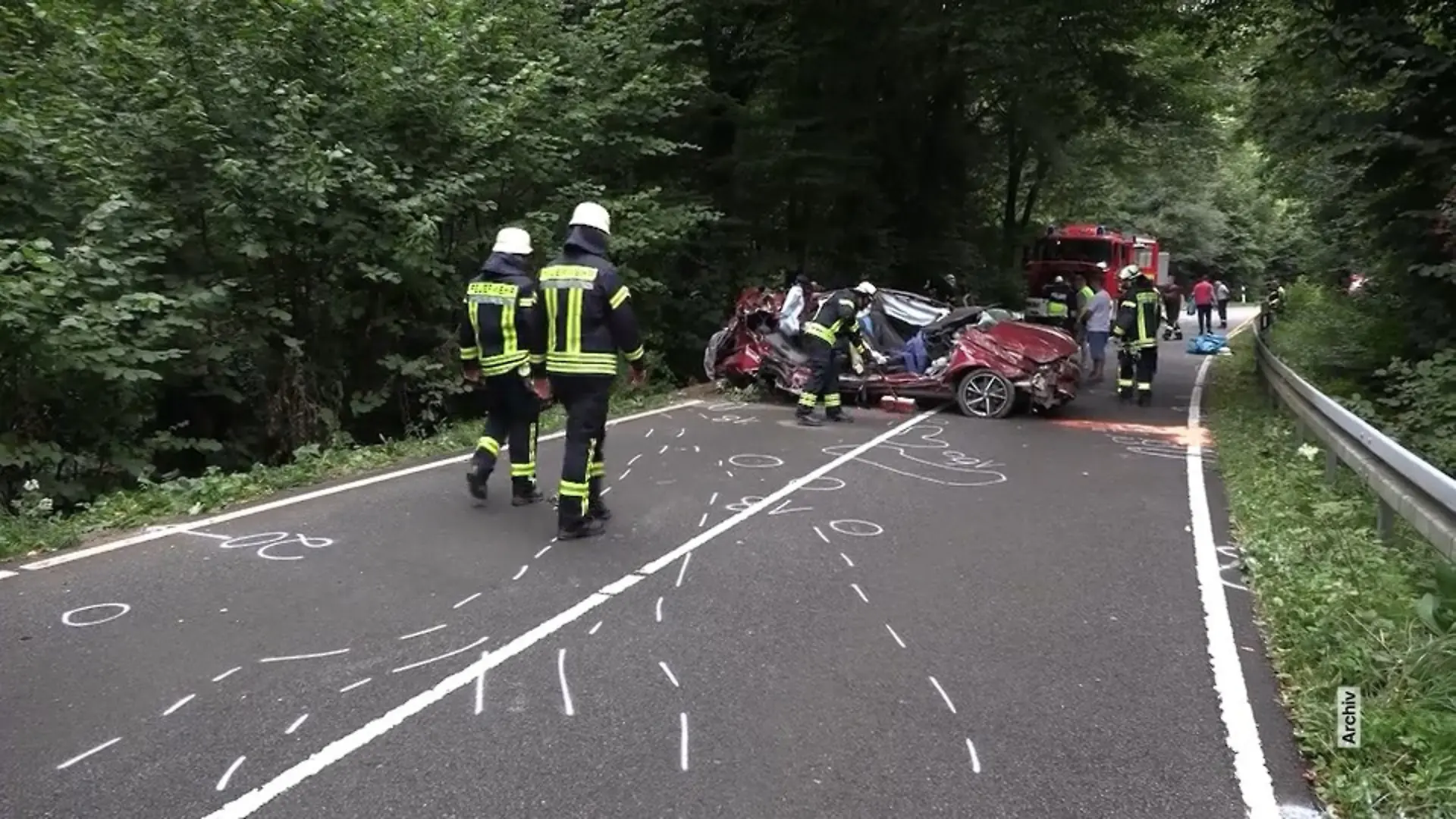 Vier Tote nach Autounfall Prozessauftakt gegen Fahrer