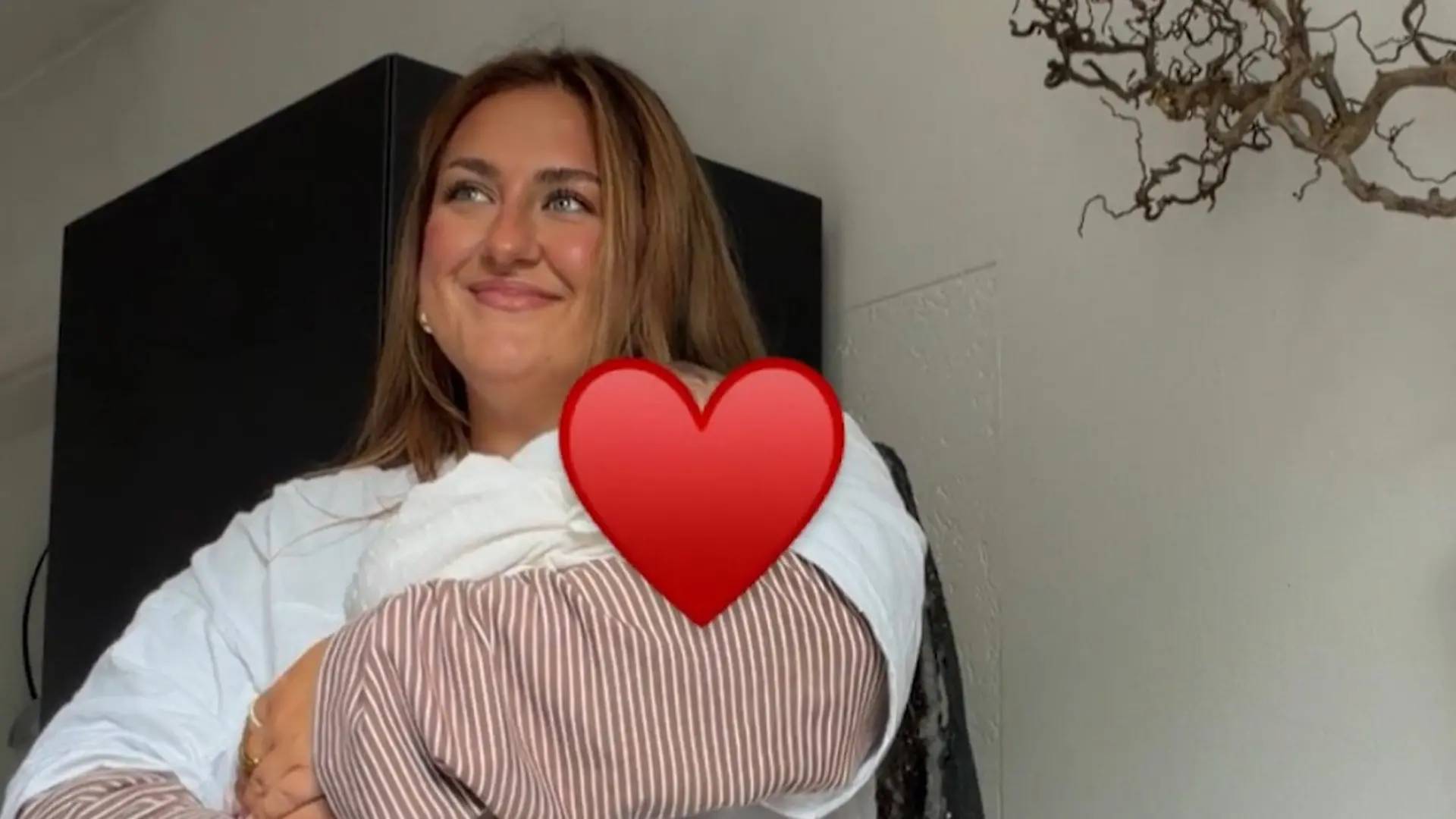 selfiesandra platzt vor Stolz – wegen Baby-Nachwuchs! Schöne Neuigkeiten bei „4 Schwestern“
