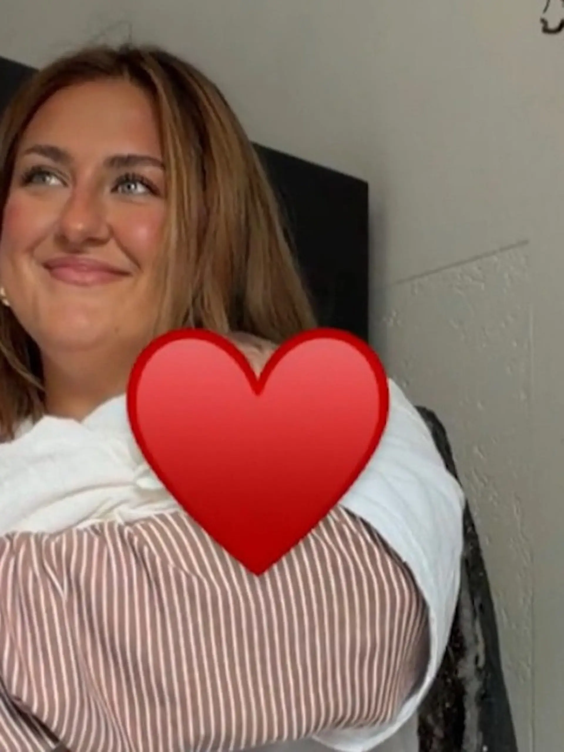 Bild zu: "selfiesandra platzt vor Stolz – wegen Baby-Nachwuchs!"
