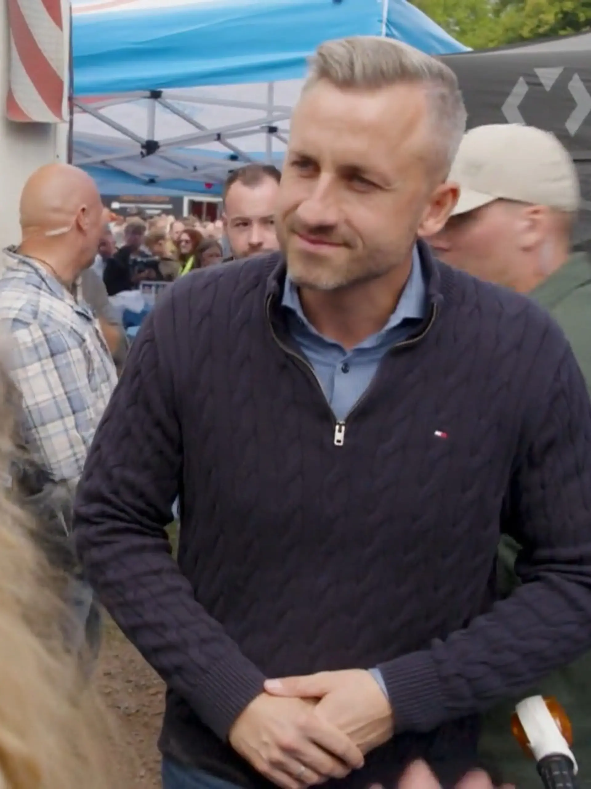 Bild zu: "Zwischen Jubel und Sorge! Katja Burkard bei der AfD in Sachsen-Anhalt"