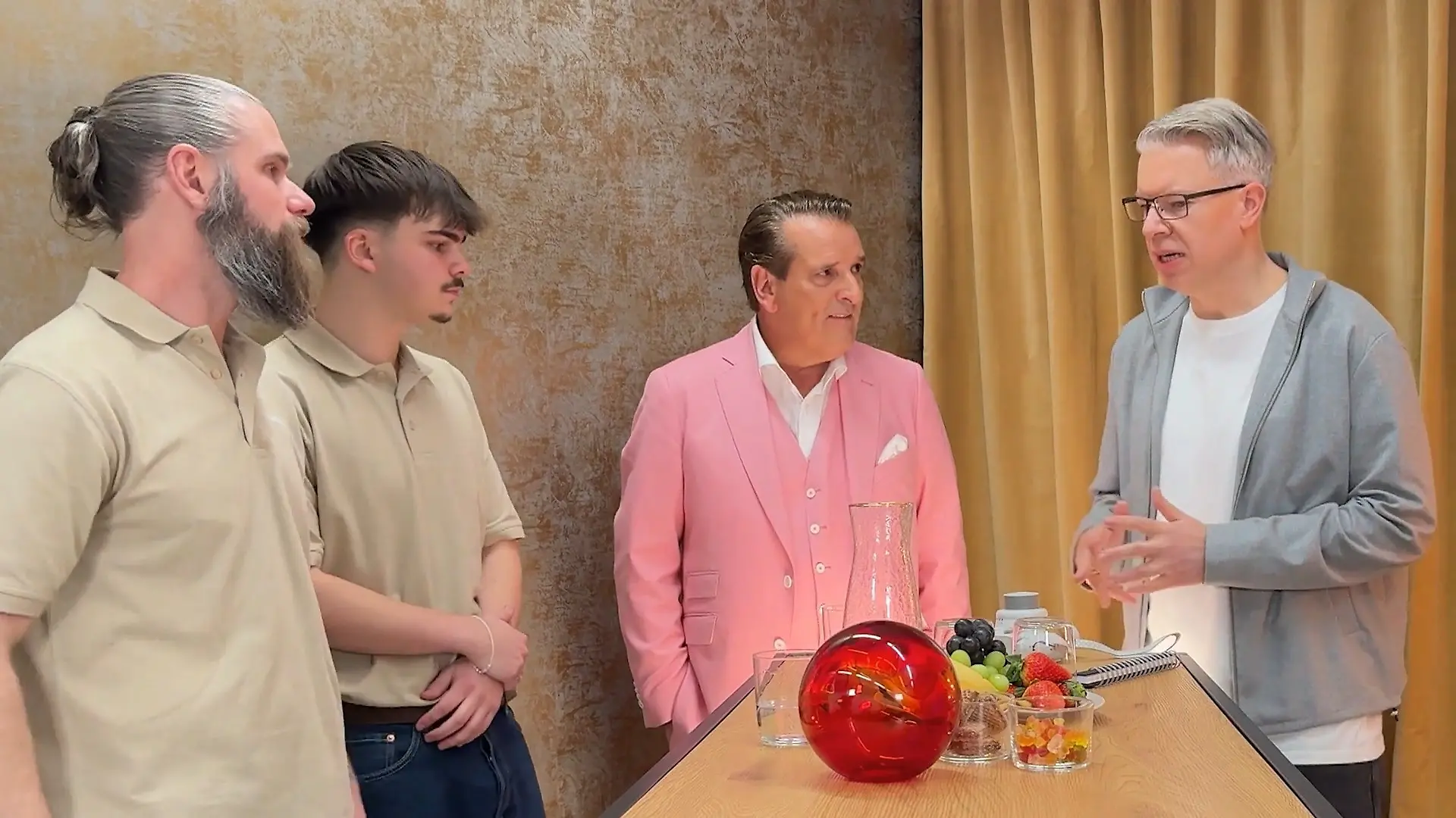"Hammer, Hammer, Hammer Produkt!" "sauberdropz" macht die Löwen wild