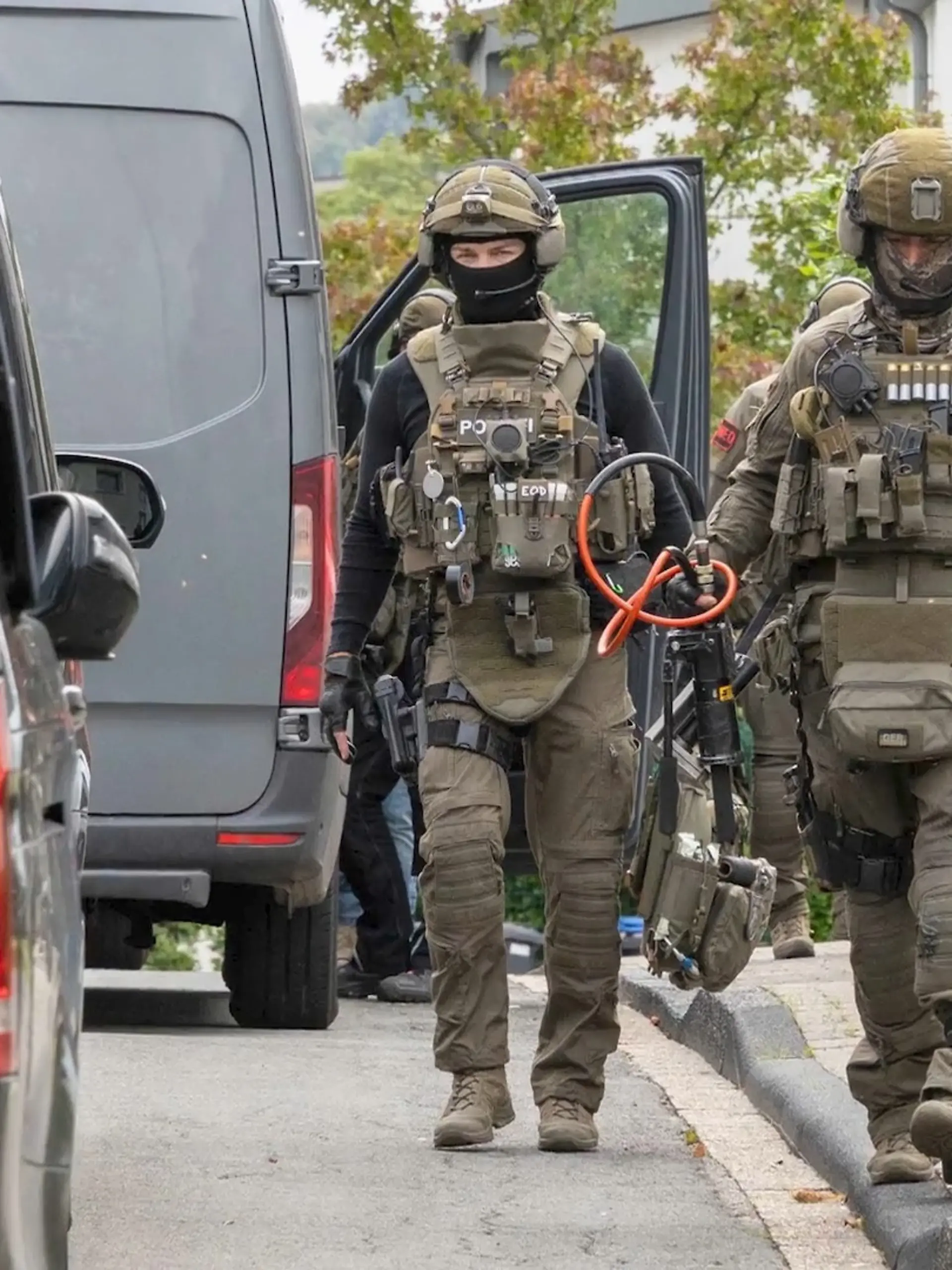 Bild zu: "Fahndung nach Angriffen auf Stromnetz"