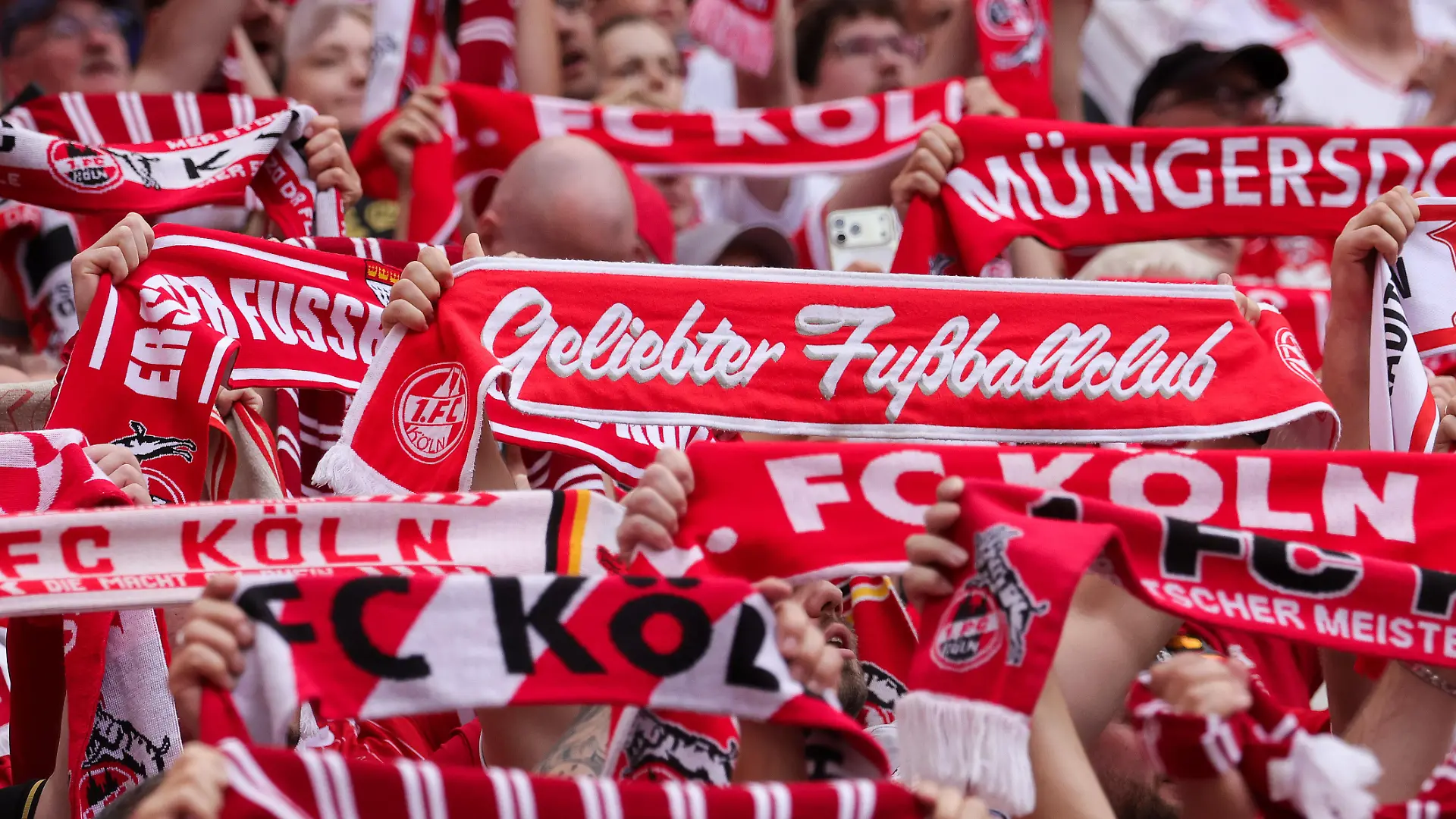 firo : 29.08.2026 Fussball, Fußball, 1.Liga, 1.Bundesliga [Bundesliga], Saison 2026/2027, 1.FC Cologne - Hoffenheim 3:2 Fans [supporters] of 1. FC Cologne