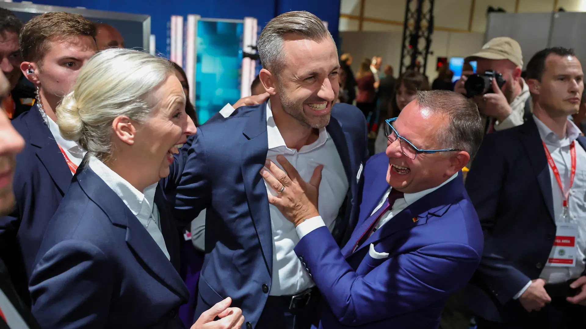 Jubel bei der AfD in Sachsen-Anhalt: Ulrich Siegmund ist der Sieger der Landtagswahl