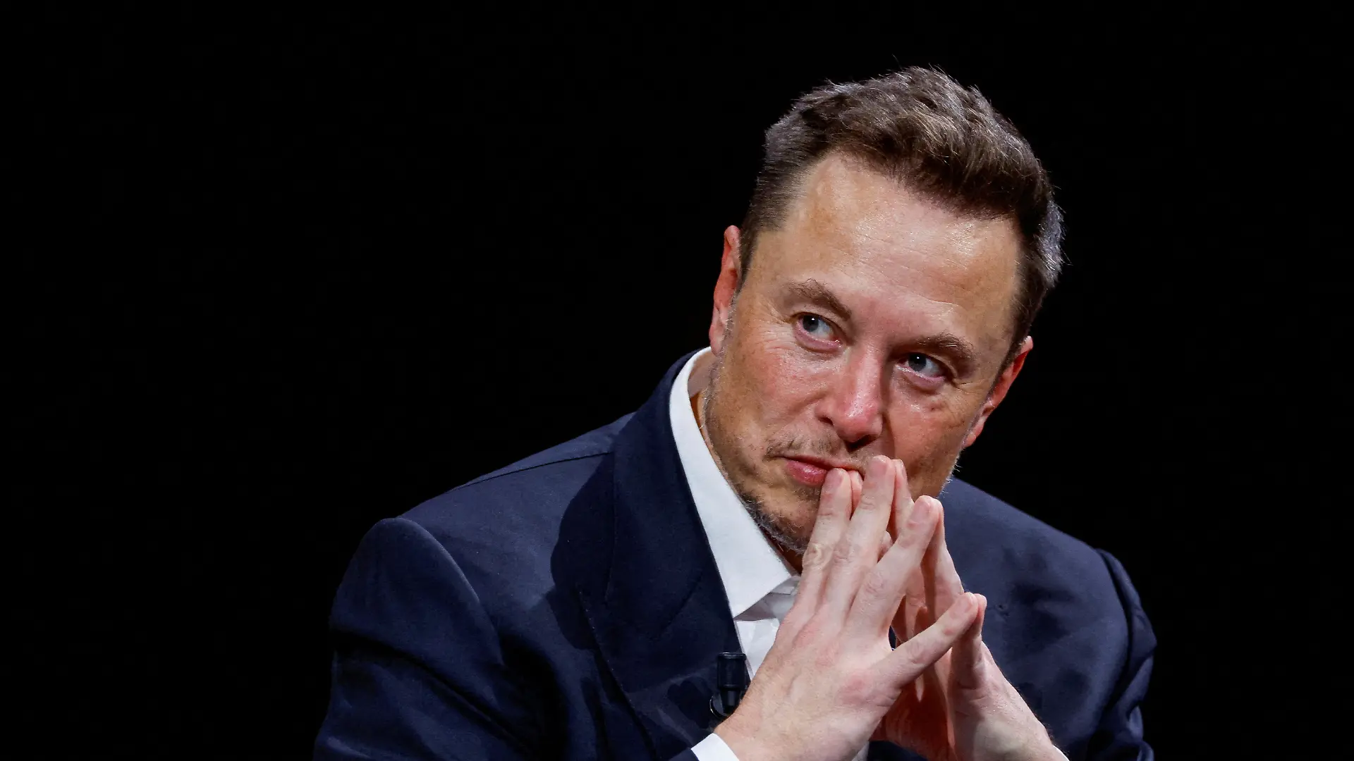 FILE PHOTO: Elon Musk, CEO of Tesla and SpaceX, gestures as he attends the Viva Technology conference dedicated to innovation and startups at the Porte de Versailles exhibition centre in Paris, France, June 16, 2023. REUTERS/Gonzalo Fuentes/File Photo