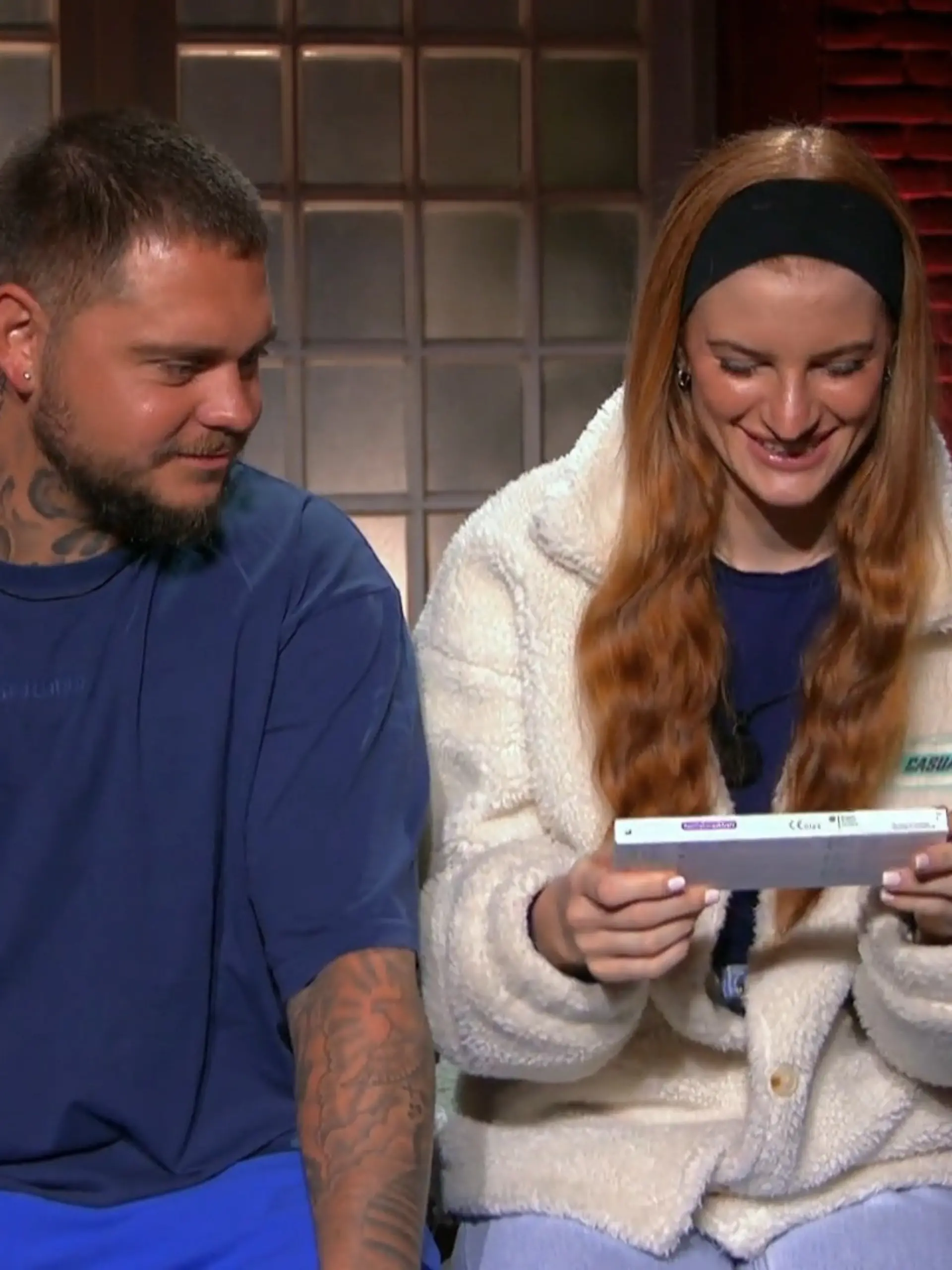 Bild zu: "HIER macht Nico Legats Freundin Laura vor laufenden Kameras einen Schwangerschaftstest"