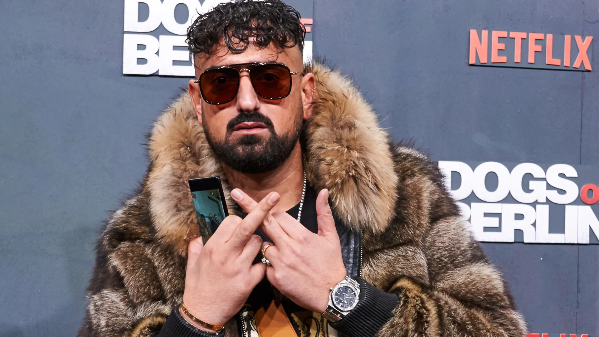 Der Rapper Haftbefehl fiel in der Vergangenheit vor allem wegen Drogenkonsum auf.