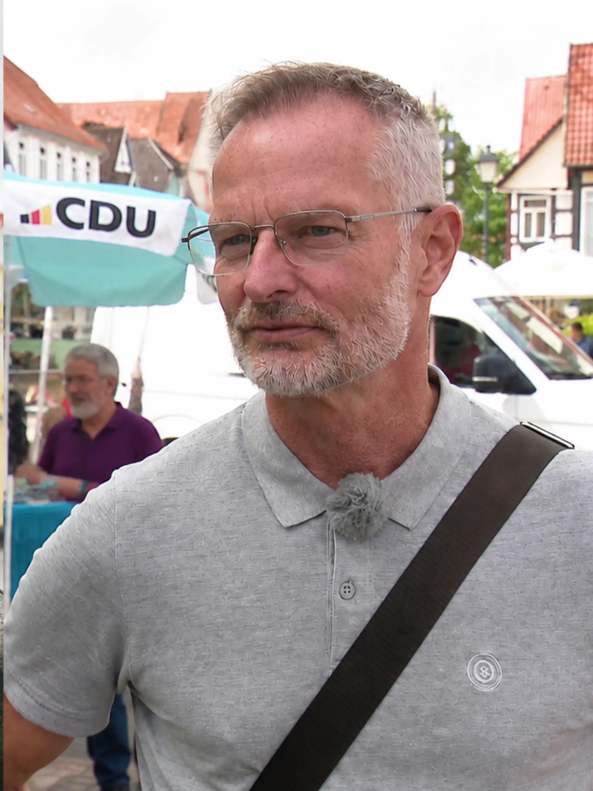 Bild zu: "Vom Fußballplatz in die Politik! Ex-Profis wollen ins Rathaus"